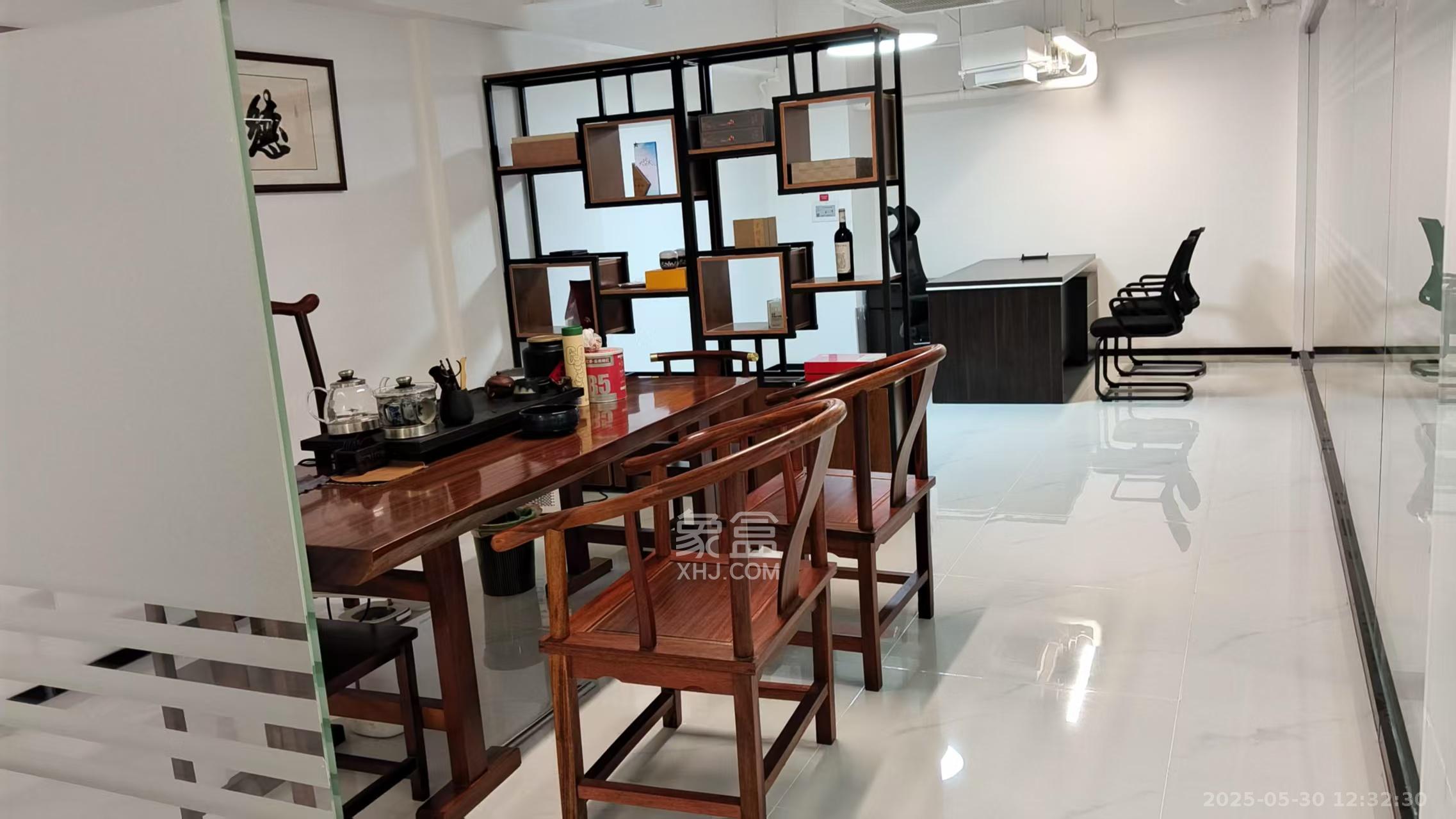 荟聚之光  1室0厅0卫    6000.0元/月 荟聚之光  1室0厅0卫    6000.0元/月室内图