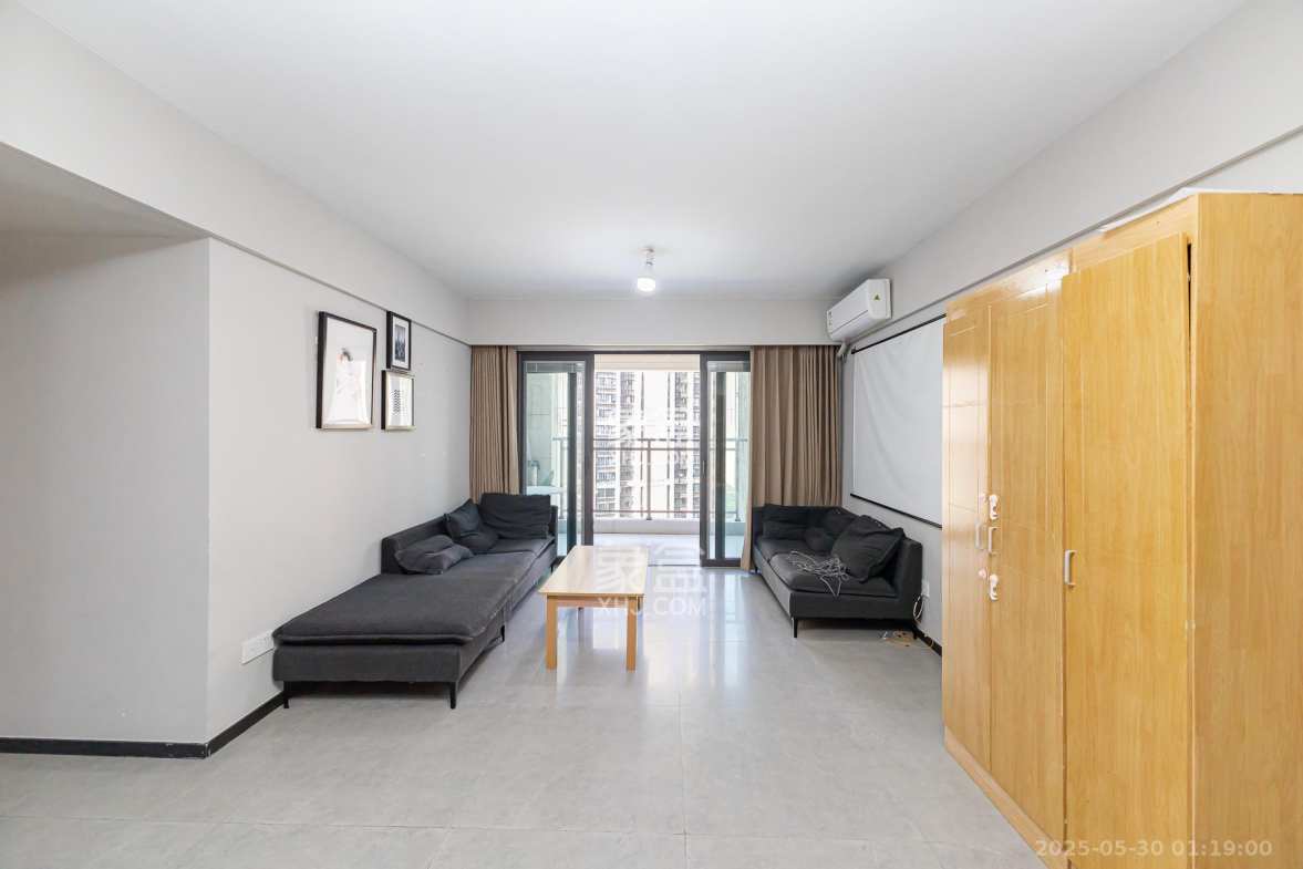 时代倾城.时代遇见  4室2厅2卫    104.5万 时代倾城.时代遇见  4室2厅2卫    104.5万客厅