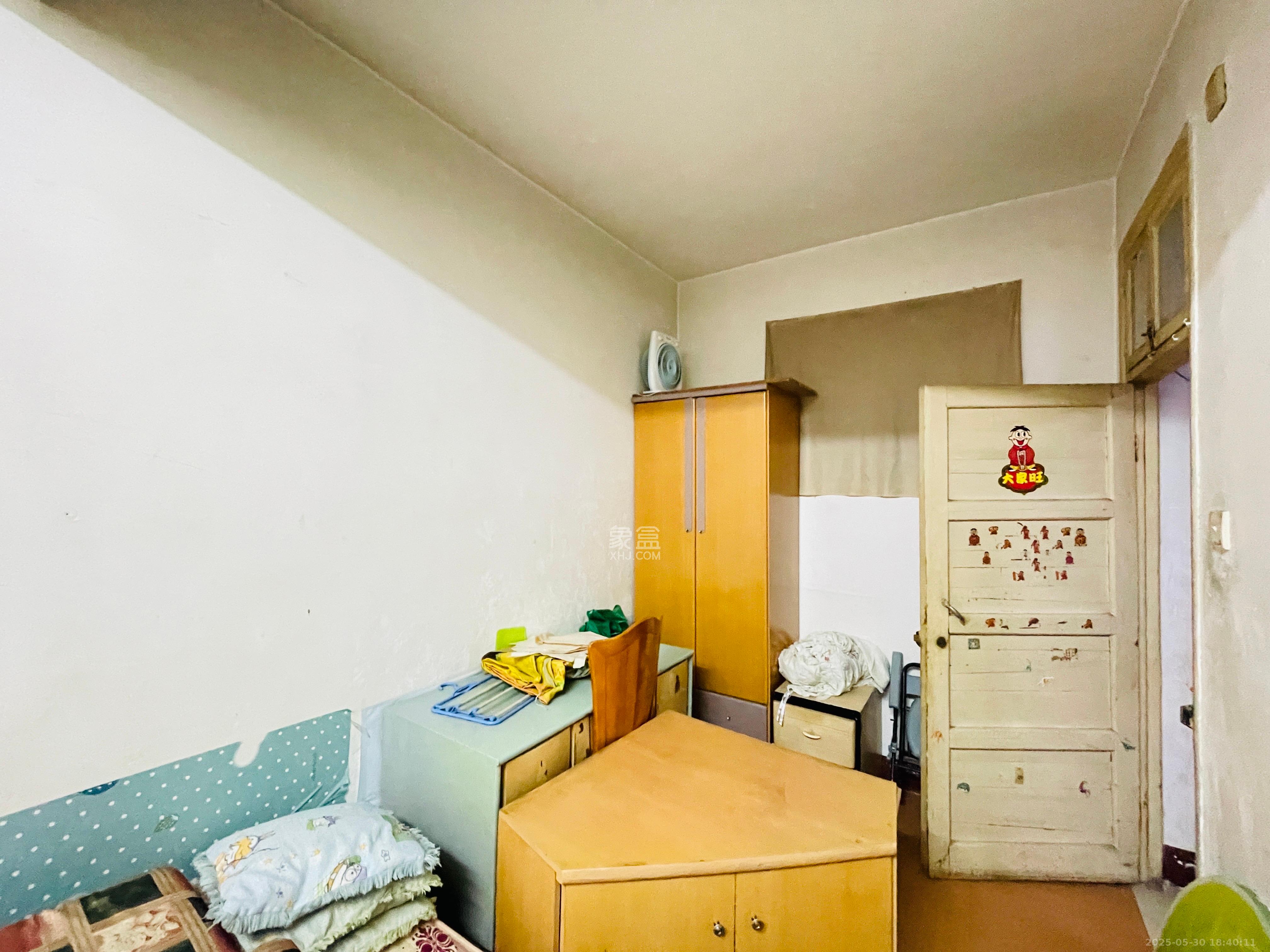 文艺村 3室2厅1卫 2300.0元/月 文艺村 3室2厅1卫 2300.0元/月室内图