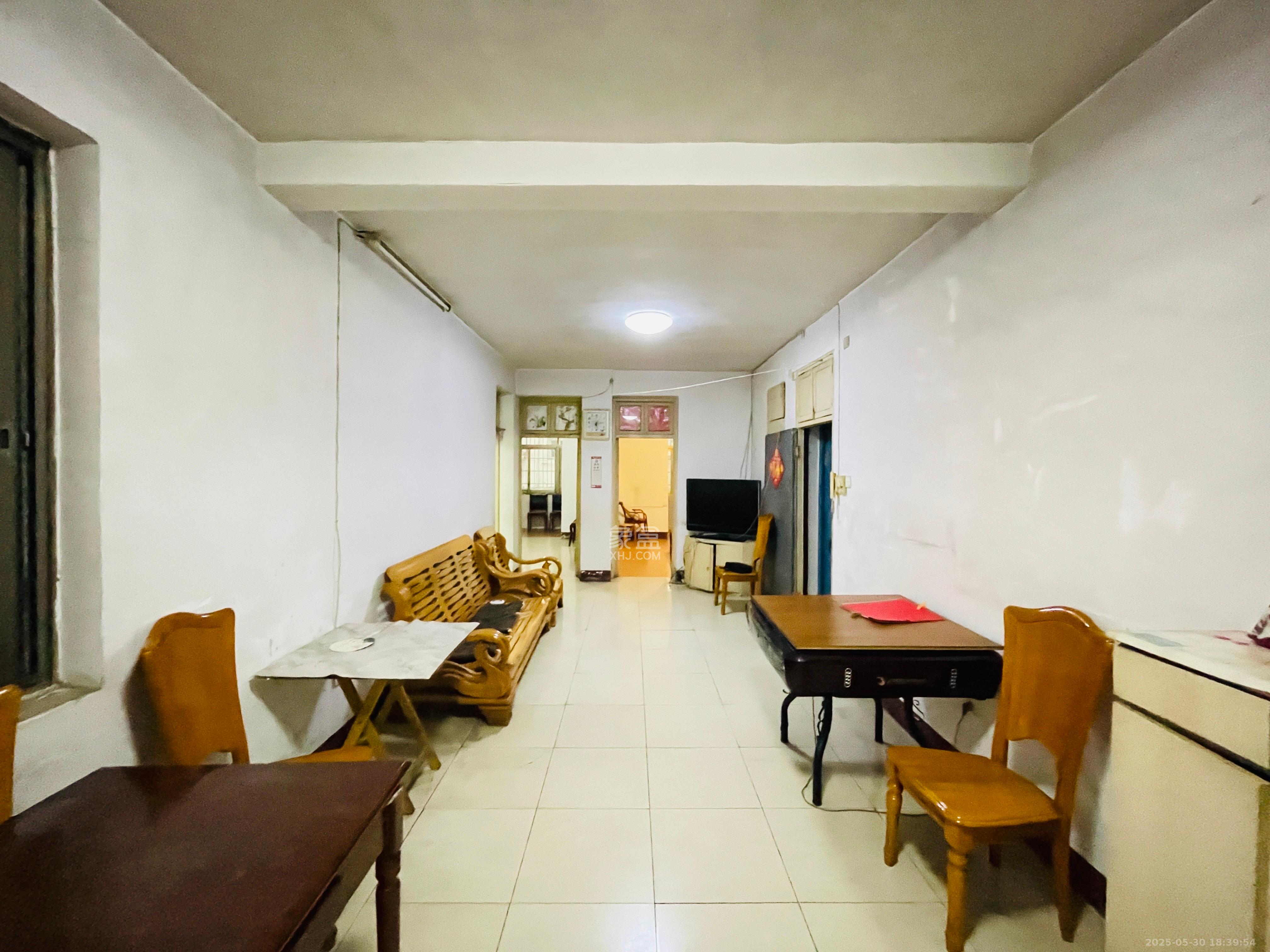 文艺村 3室2厅1卫 2300.0元/月 文艺村 3室2厅1卫 2300.0元/月室内图