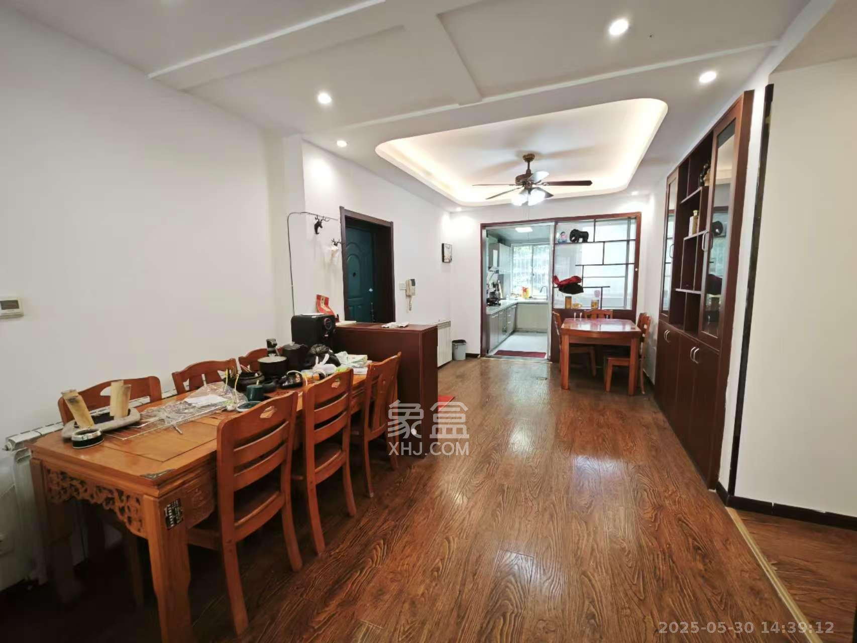 红树湾 3室2厅21卫 2300.0元/月 红树湾 3室2厅21卫 2300.0元/月室内图