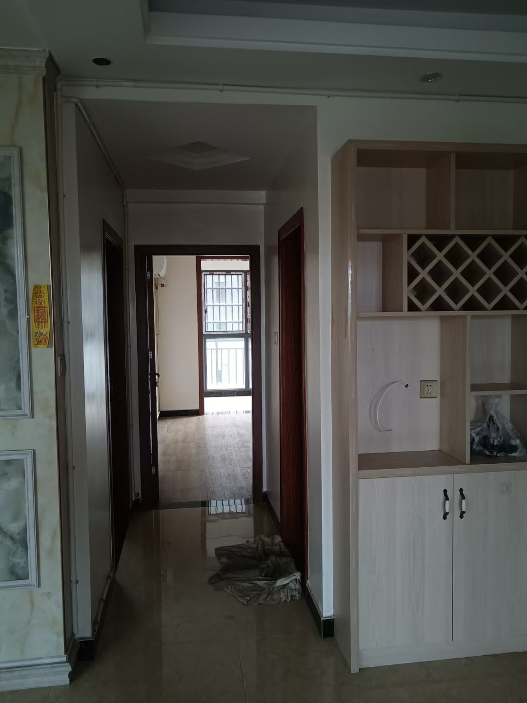 华都国际花园 3室2厅1卫 1666.0元/月 华都国际花园 3室2厅1卫 1666.0元/月室内图