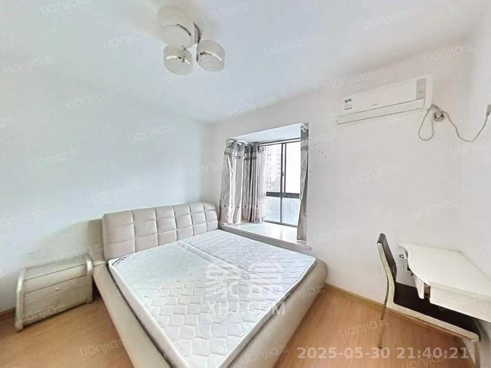 标志浪漫满屋(枫景公寓)  2室2厅1卫    1700.0元/月 标志浪漫满屋(枫景公寓)  2室2厅1卫    1700.0元/月室内图