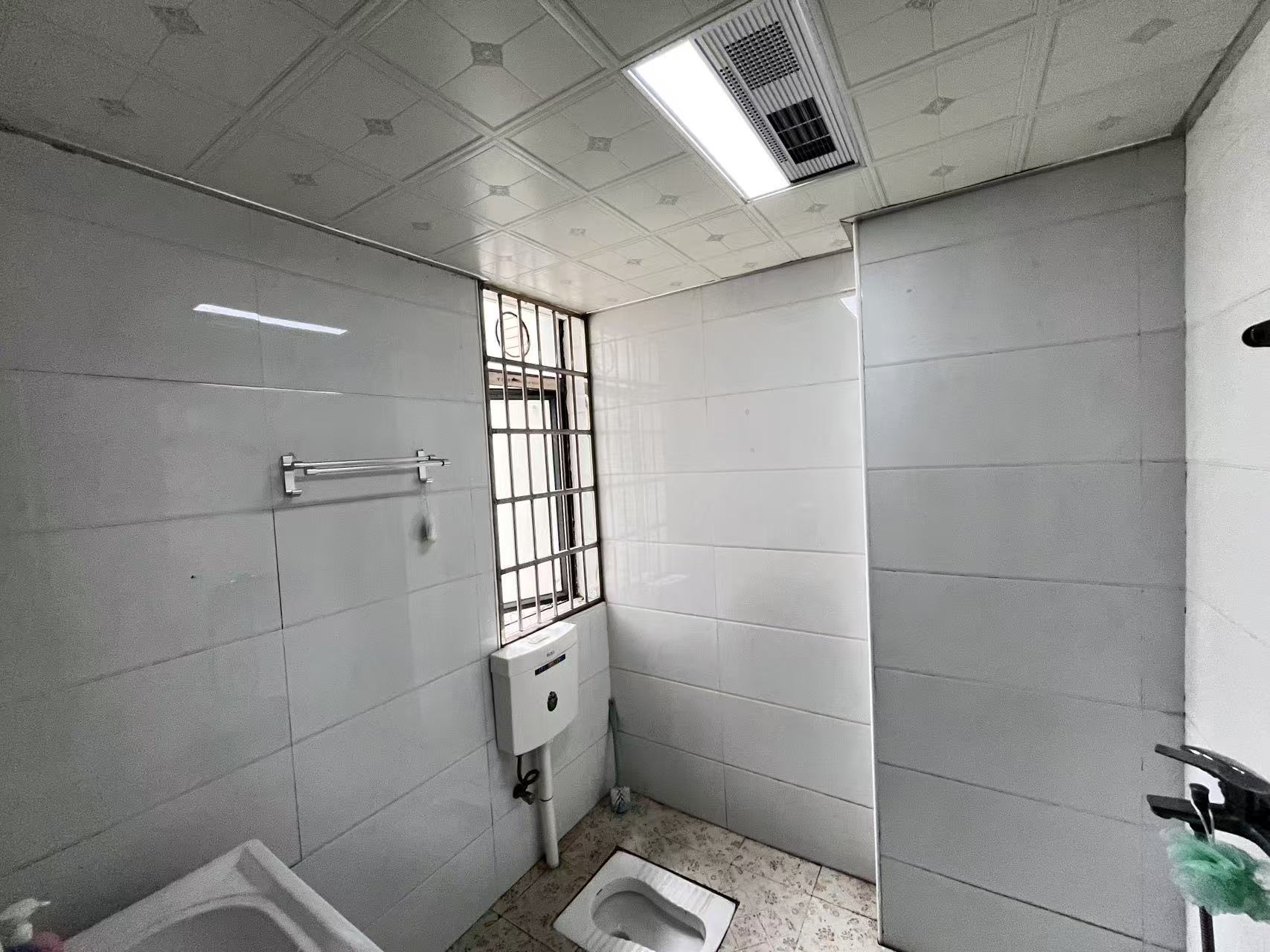 愉景湾东域  3室0厅0卫   1600.00元/月室内图