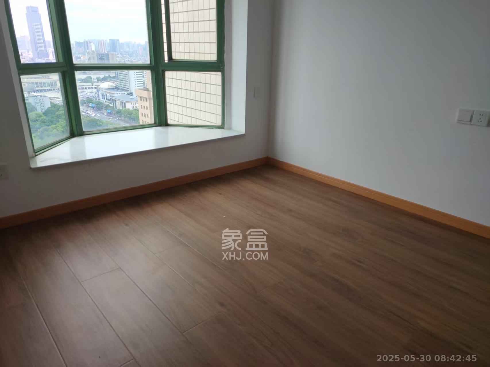 香格里嘉园  3室1厅1卫   4800.00元/月室内图
