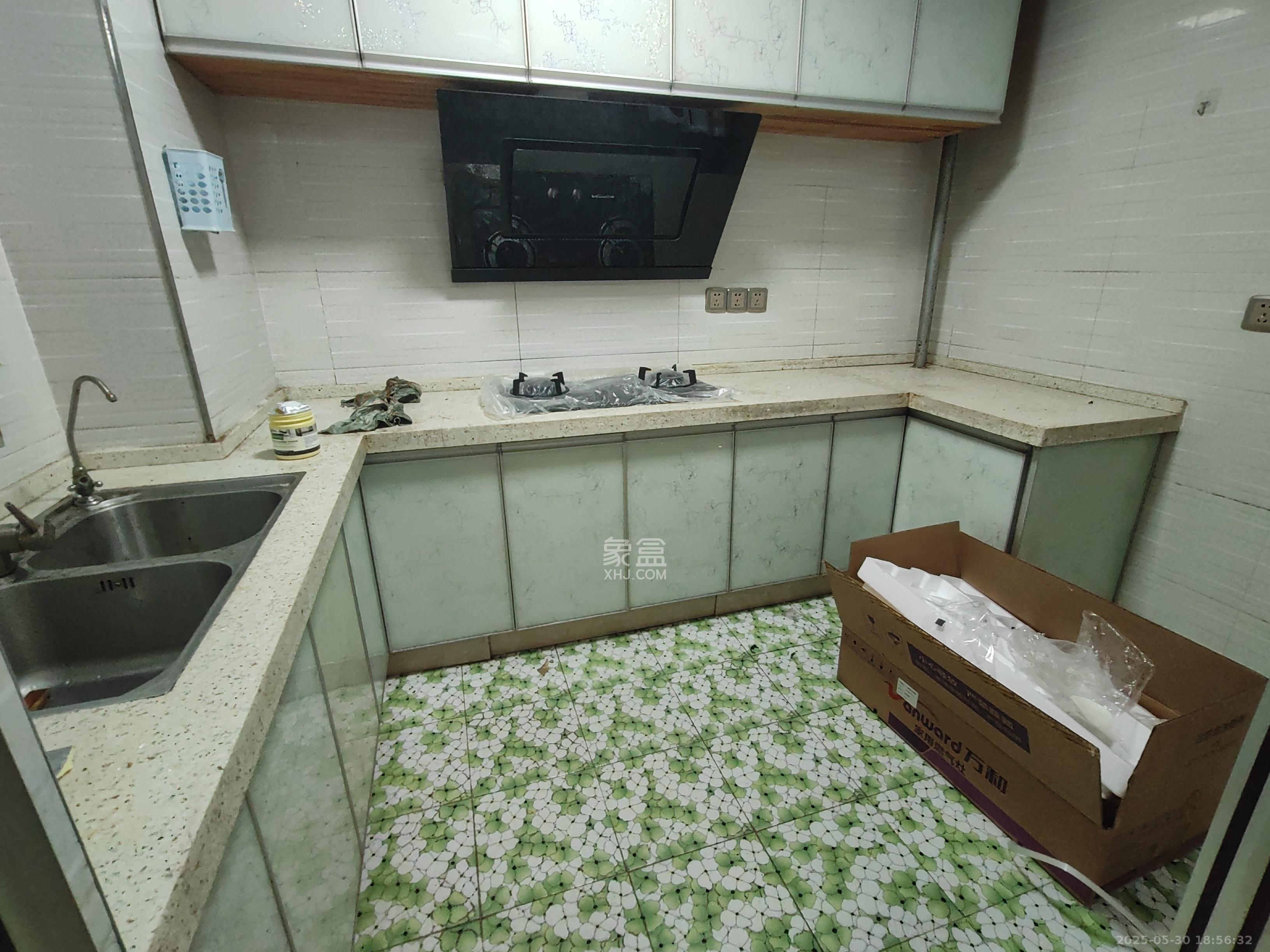 家和苑（原梅溪湖保障性住房一期）  3室2厅2卫   2200.00元/月室内图