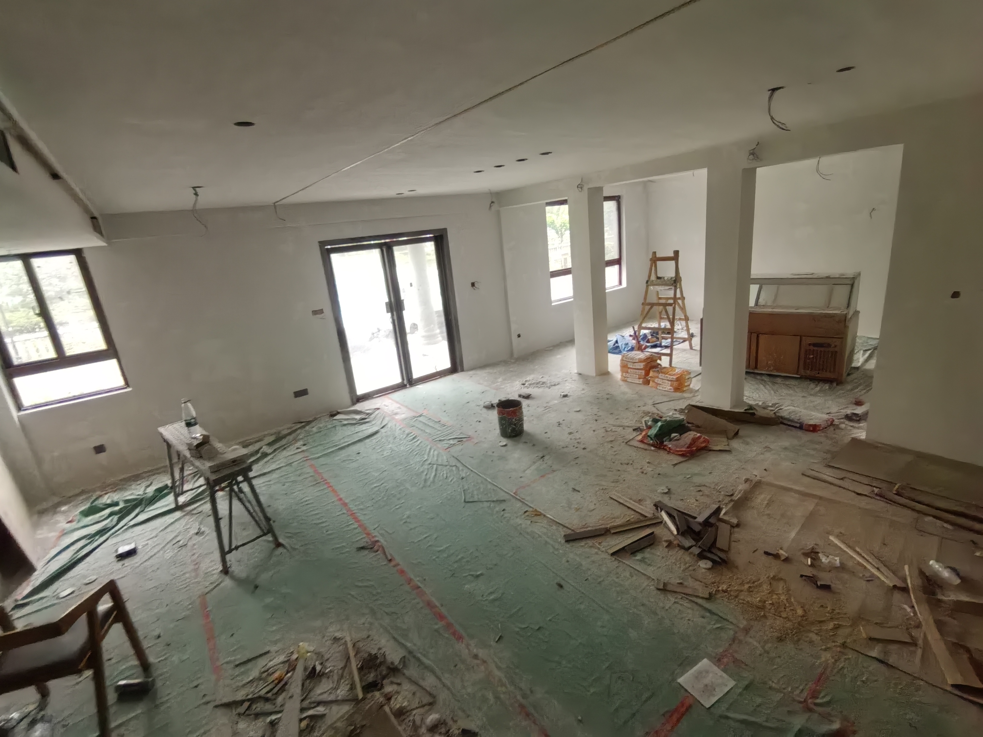 八和园小区 8室3厅2卫 12000.0元/月 八和园小区 8室3厅2卫 12000.0元/月室内图