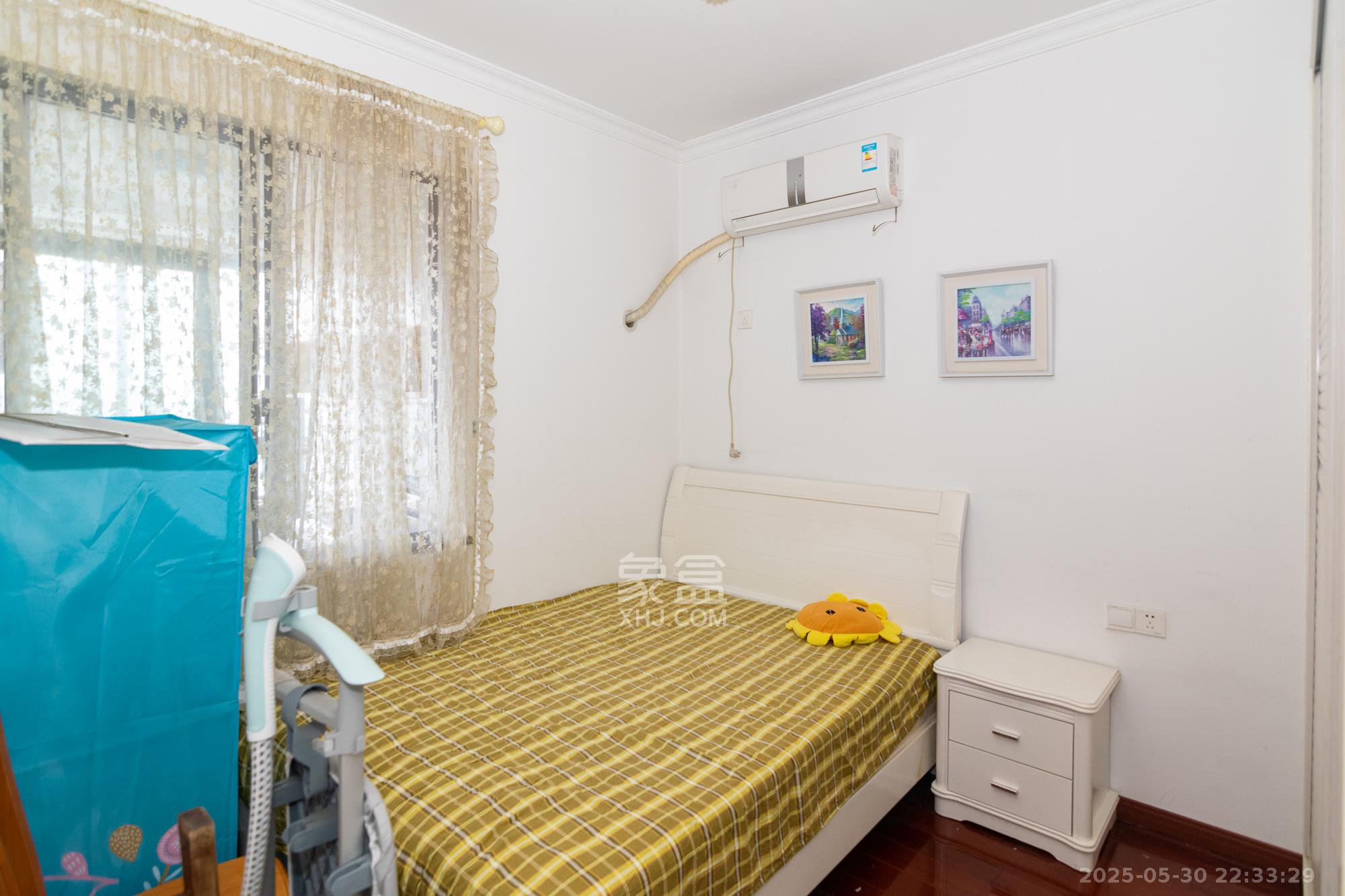 联诚国际城 3室2厅1卫 69.8万 联诚国际城 3室2厅1卫 69.8万卧室