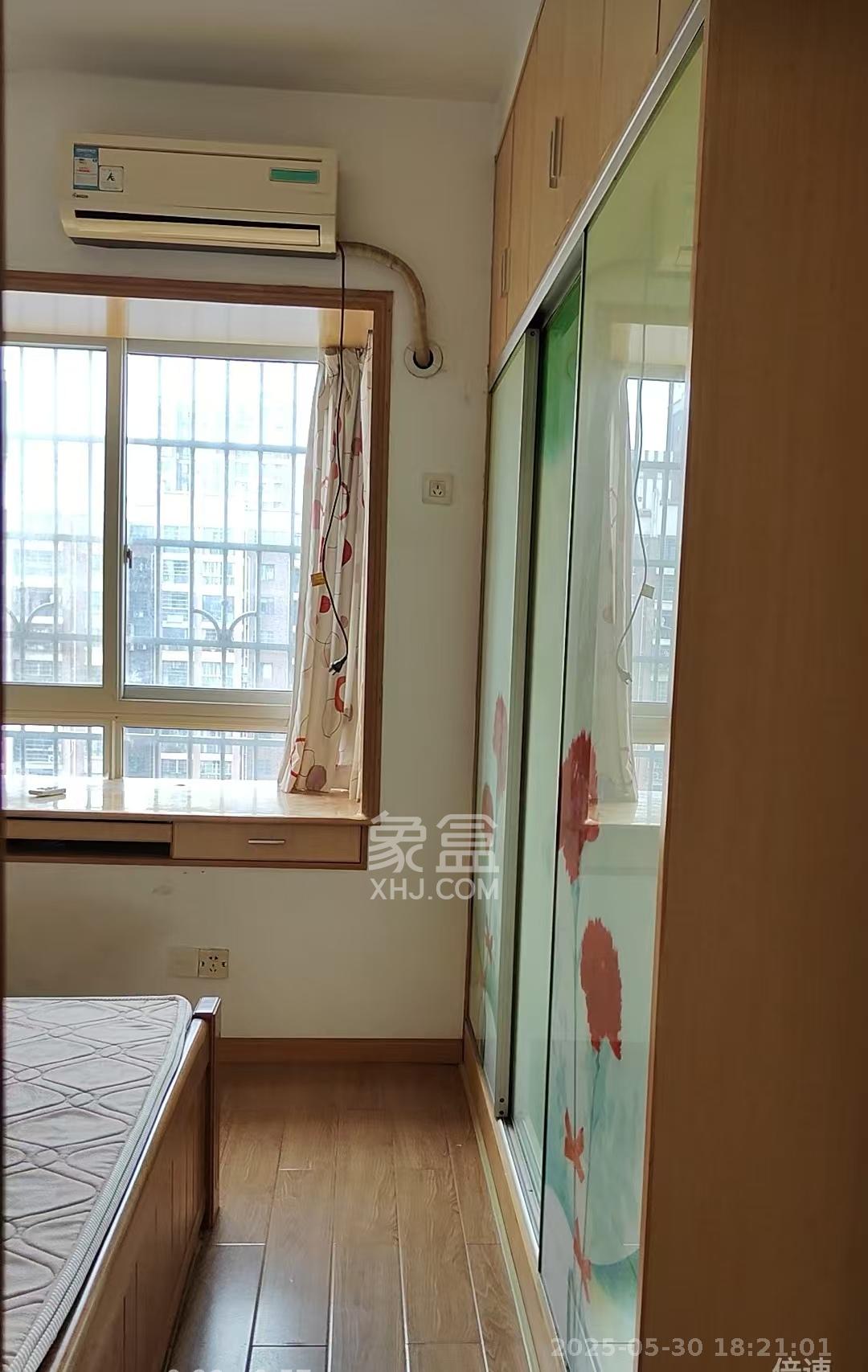 楚天中苑  2室2厅1卫   1500.00元/月室内图