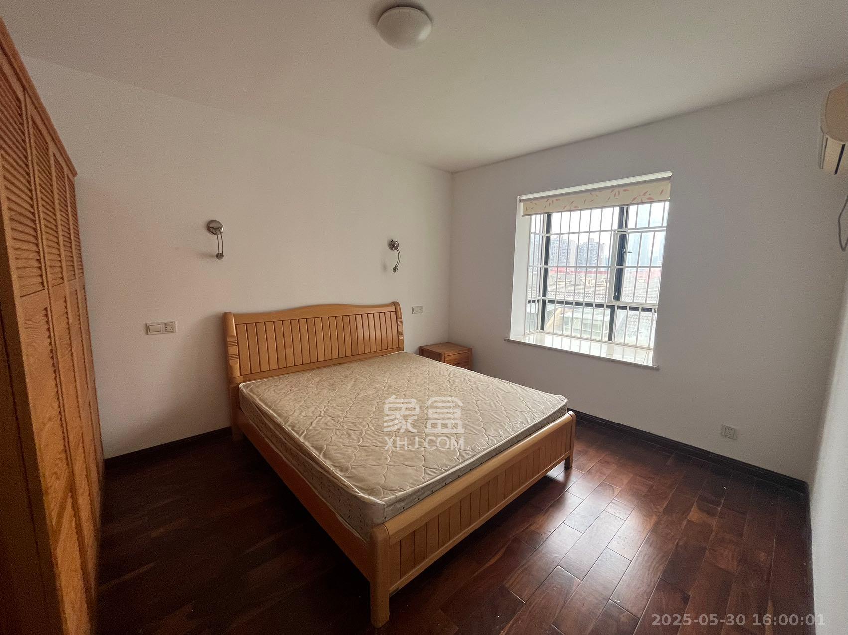 三江花中城 3室2厅1卫 3500.0元/月 三江花中城 3室2厅1卫 3500.0元/月室内图