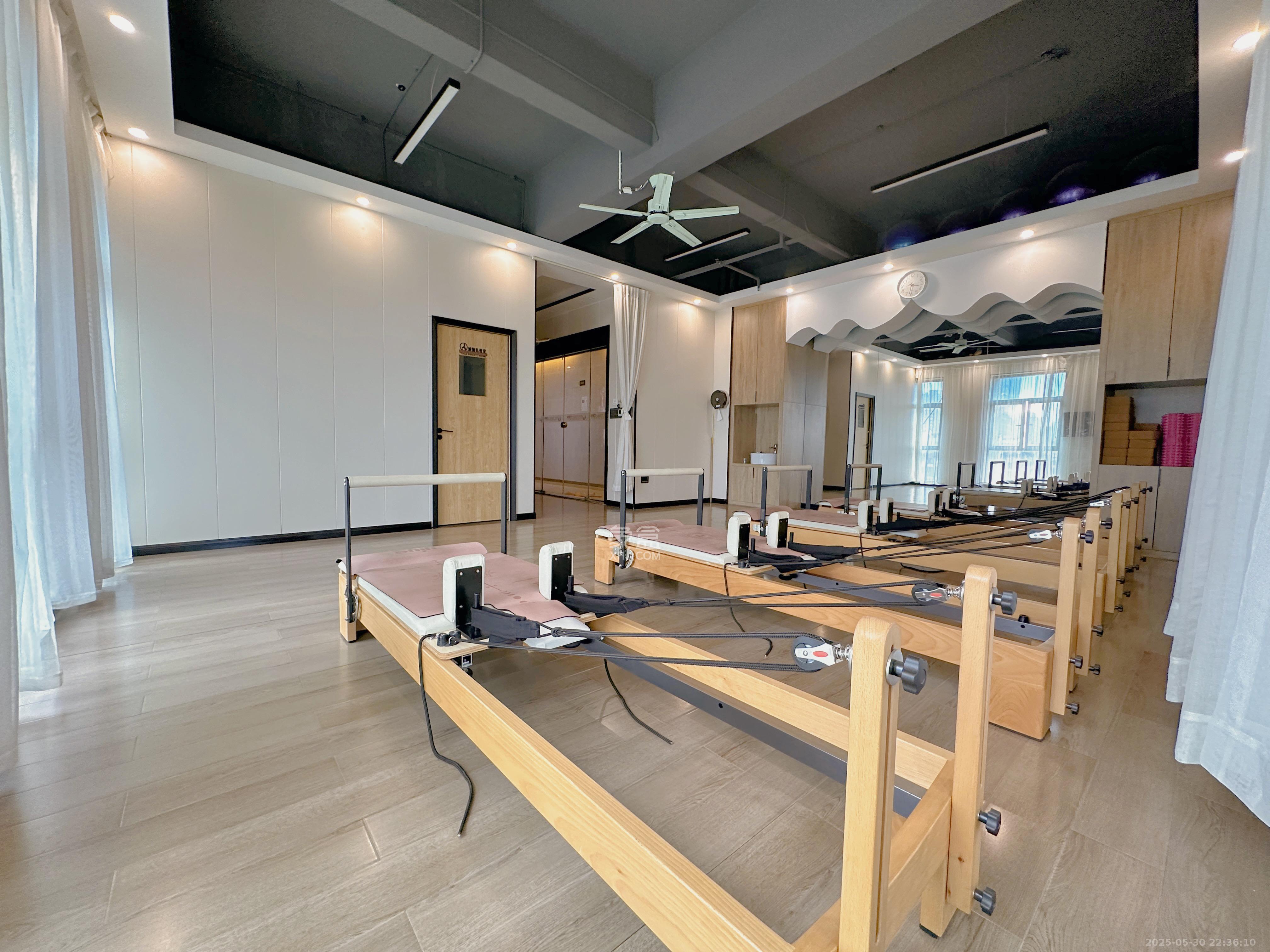 深业睿城   117.0㎡      4200.0元/月室内图