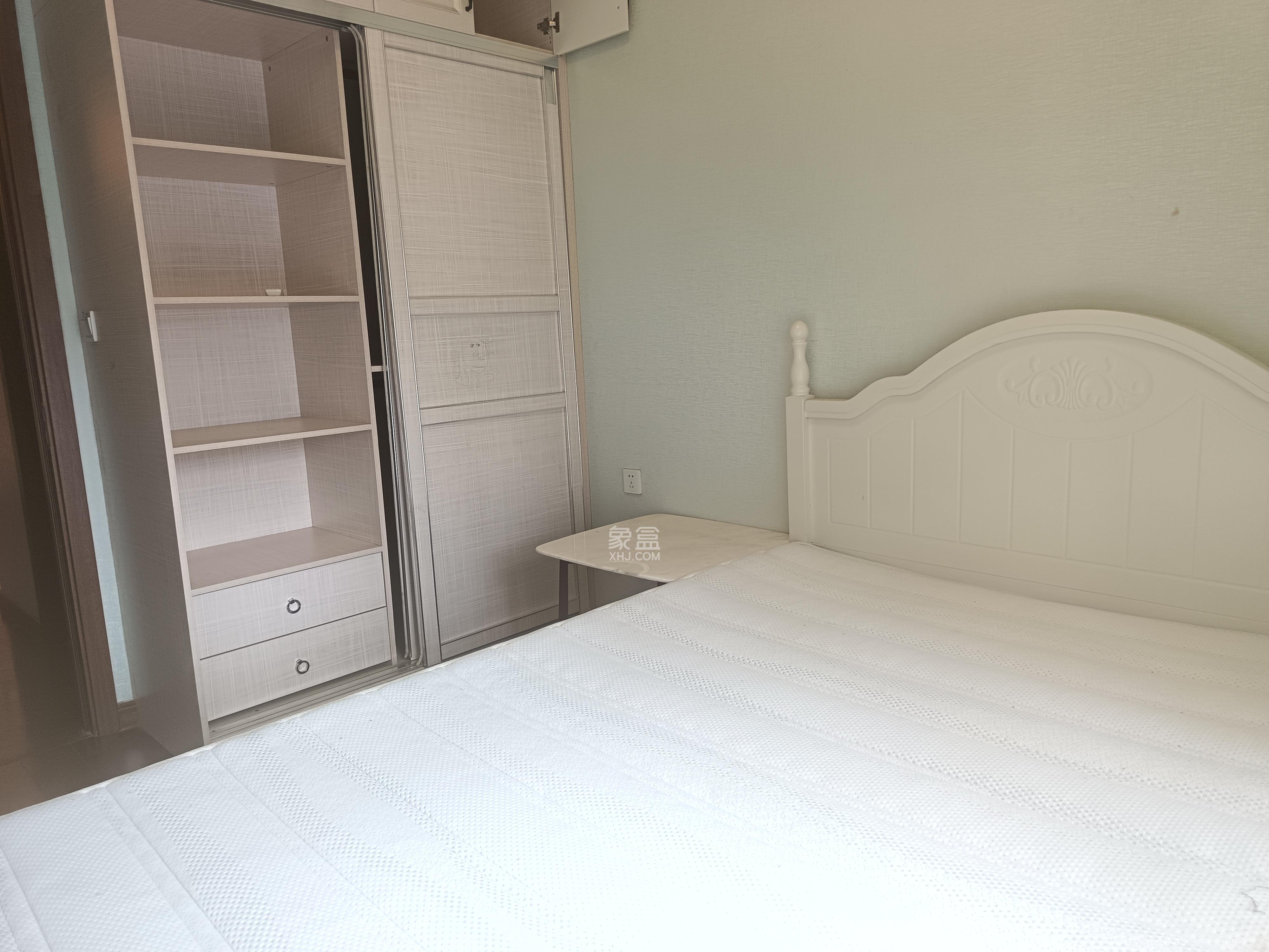 万科里金域国际 3室2厅2卫 3500.0元/月 万科里金域国际 3室2厅2卫 3500.0元/月室内图