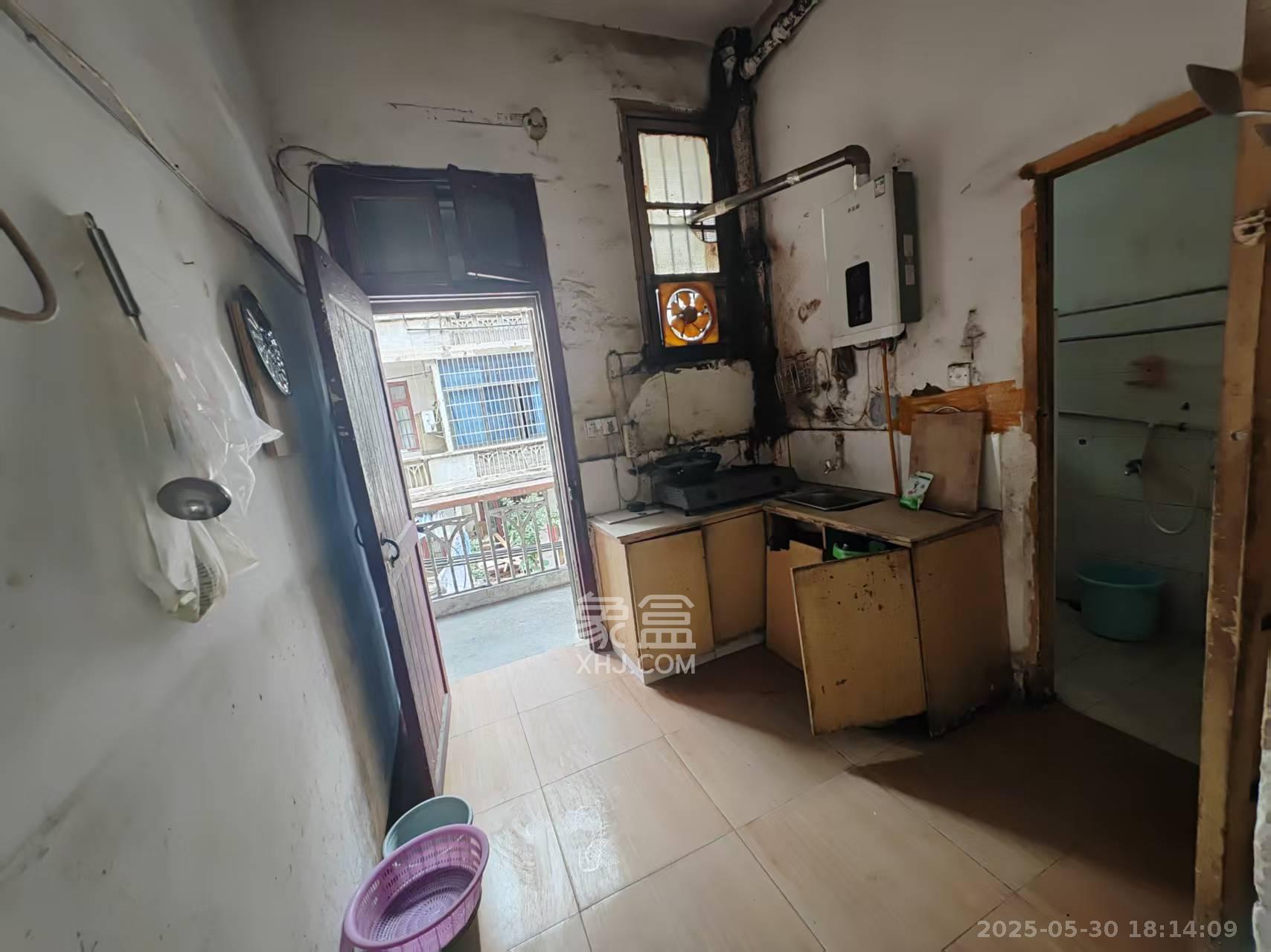 市化工局宿舍 2室1厅1卫 980.0元/月 市化工局宿舍 2室1厅1卫 980.0元/月室内图