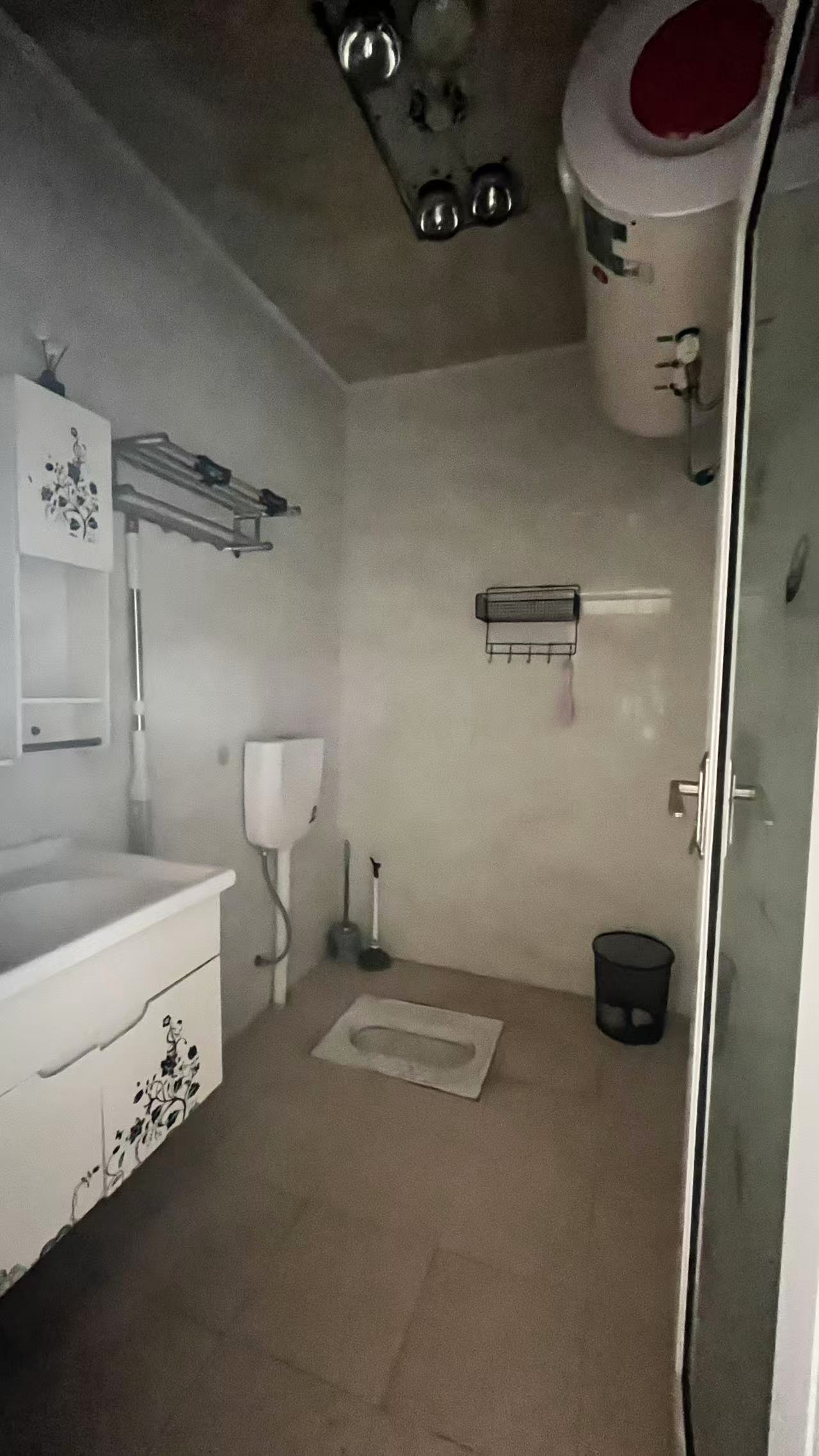 金塘小区  1室1厅1卫    900.0元/月 金塘小区  1室1厅1卫    900.0元/月室内图