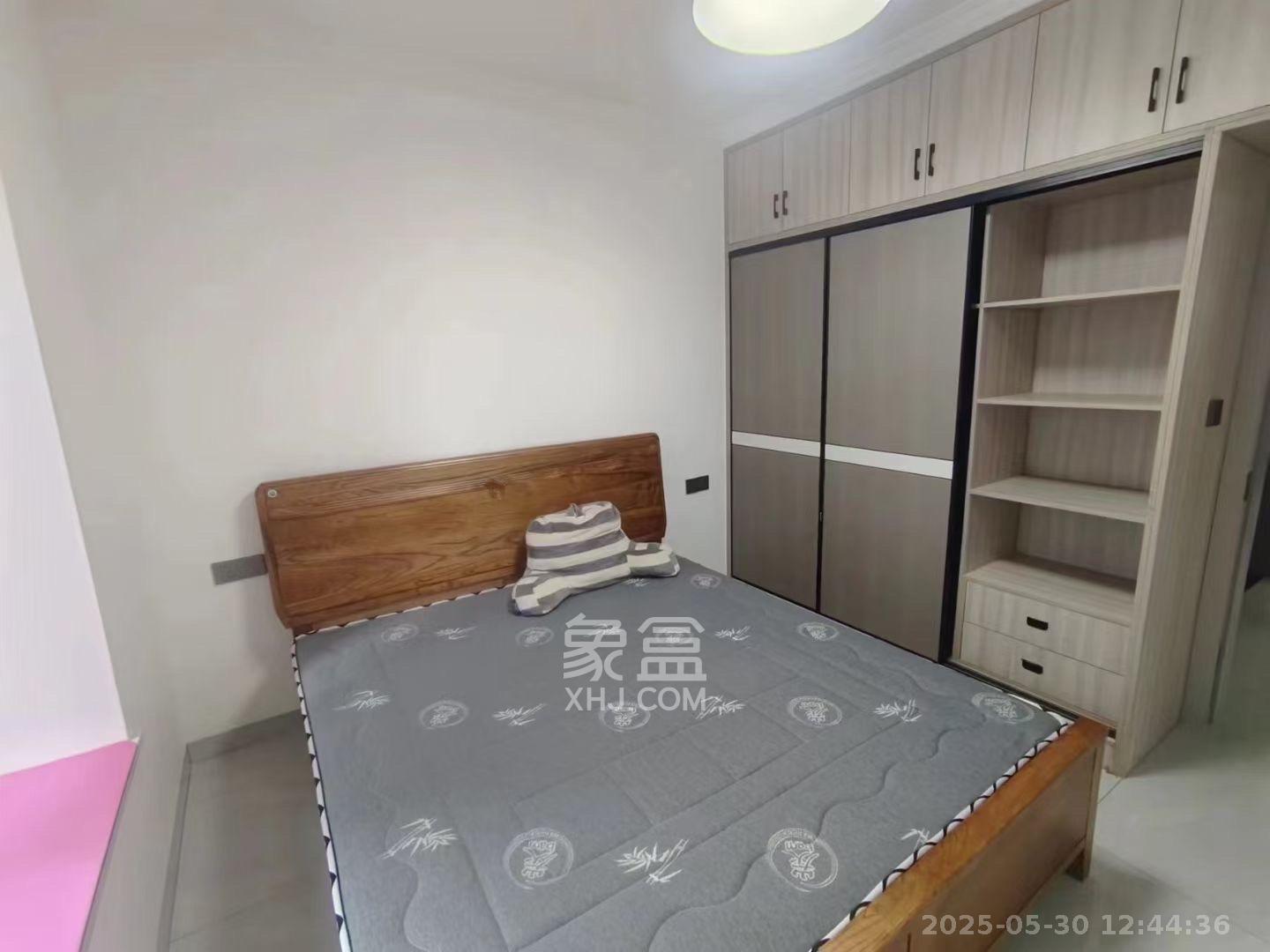 谷峰安置小区（惟德园）  4室2厅2卫   2800.00元/月室内图