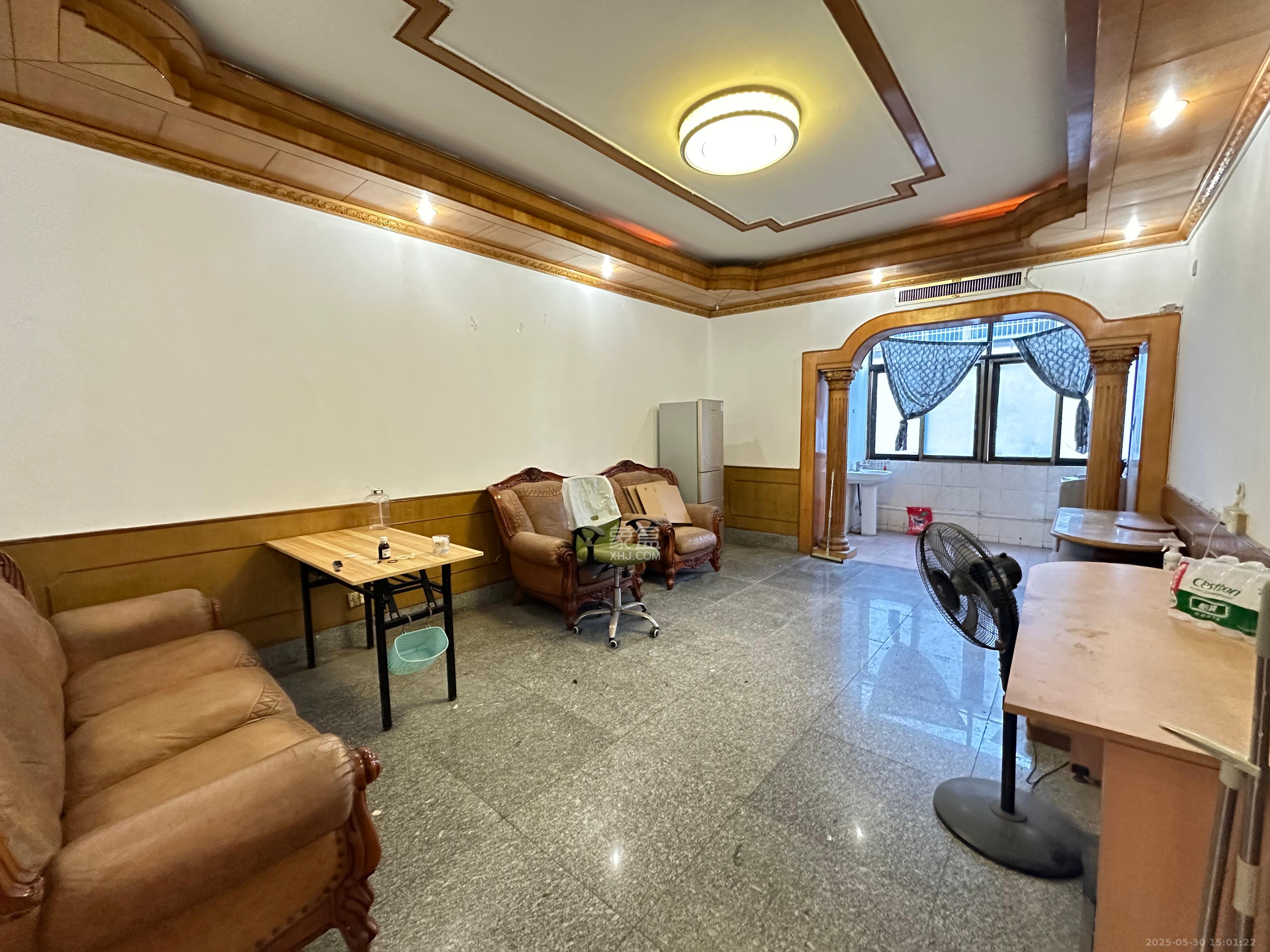 省地税局 1室1厅1卫 1200.0元/月 省地税局 1室1厅1卫 1200.0元/月室内图