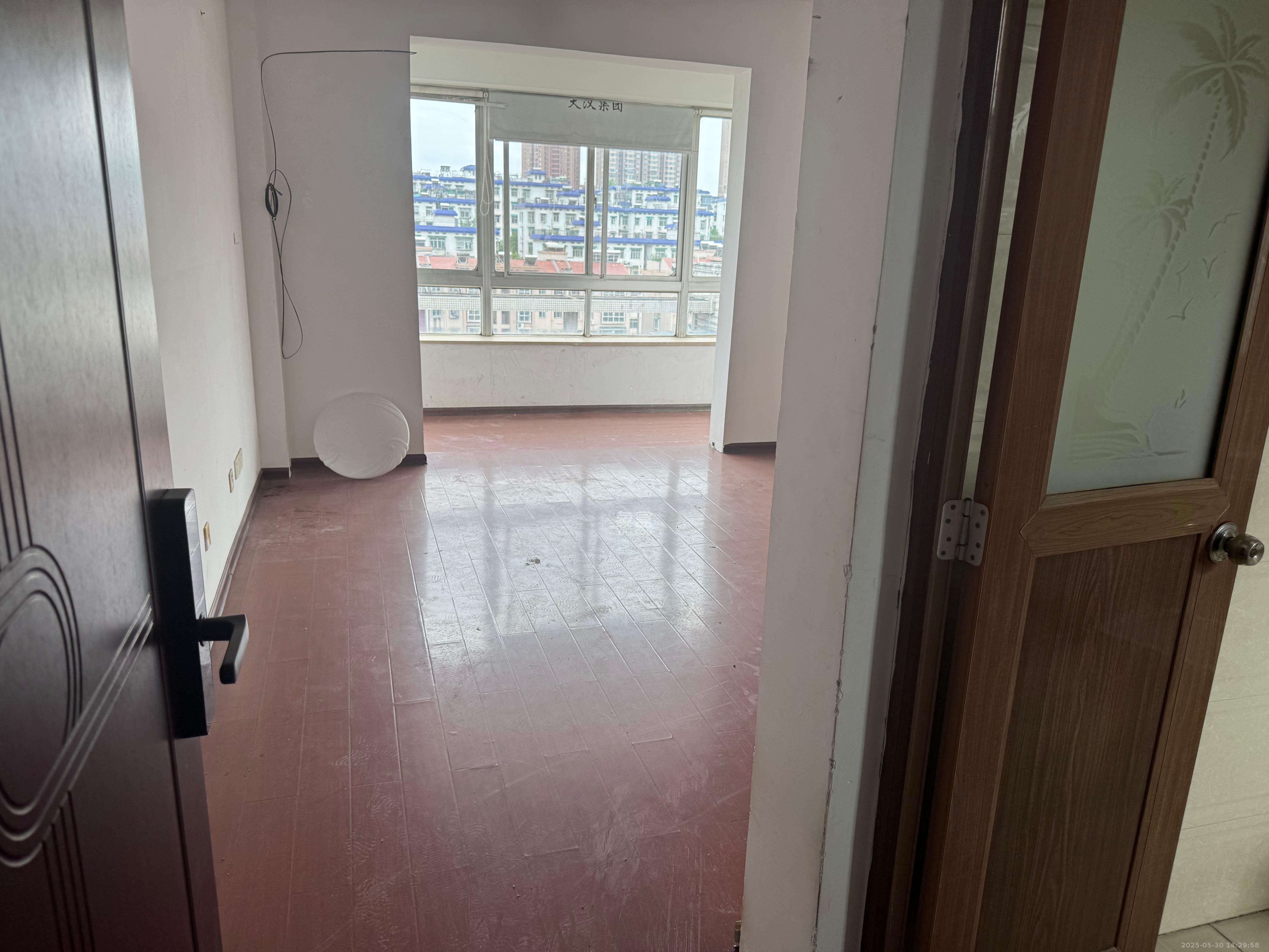 澧水家园 6室2厅3卫 3000.0元/月 澧水家园 6室2厅3卫 3000.0元/月室内图