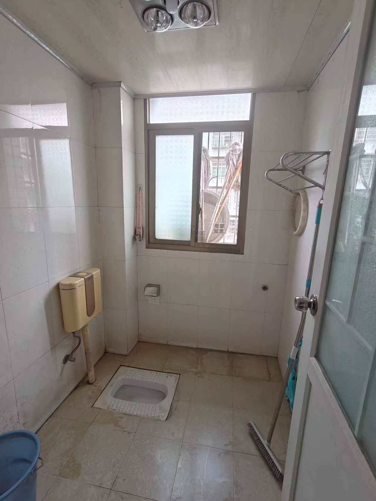 万利建材市场(万利大市场) 3室2厅2卫 1100.0元/月 万利建材市场(万利大市场) 3室2厅2卫 1100.0元/月室内图