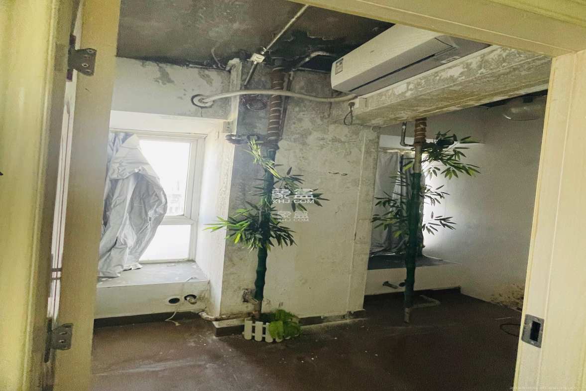 新长海广场  1室0厅1卫    2400.0元/月 新长海广场  1室0厅1卫    2400.0元/月室内图