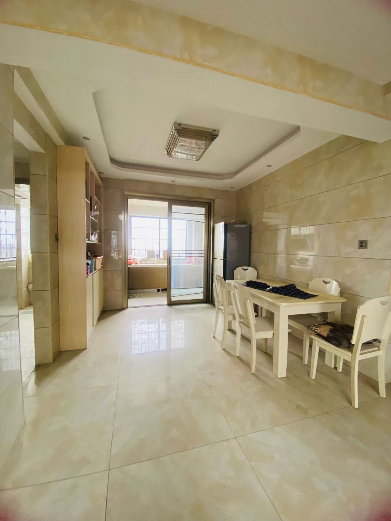 锦绣佳苑 3室2厅2卫 1800.0元/月 锦绣佳苑 3室2厅2卫 1800.0元/月室内图