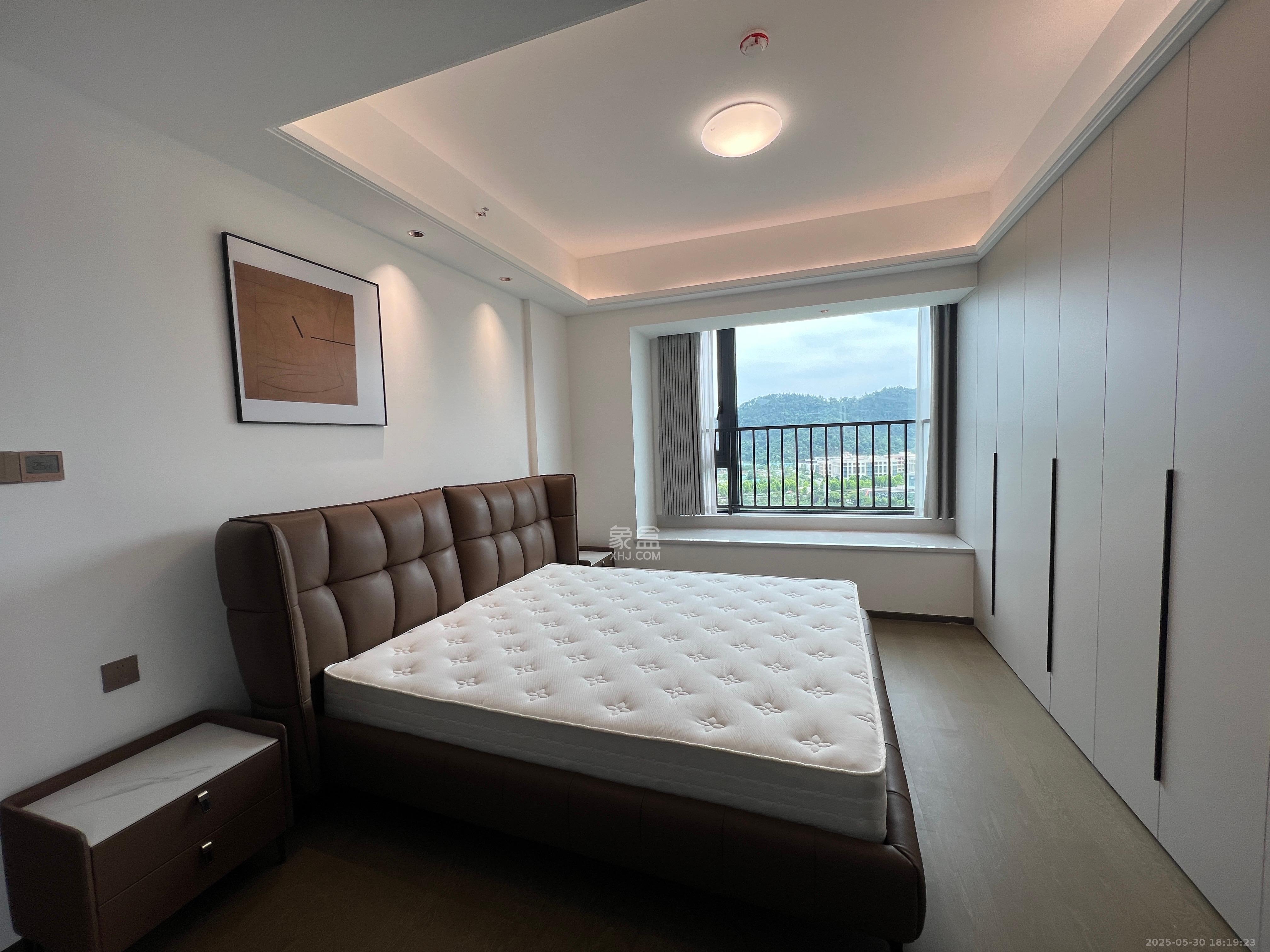 绿城招商桂语雲峯 4室2厅2卫 8000.0元/月 绿城招商桂语雲峯 4室2厅2卫 8000.0元/月室内图