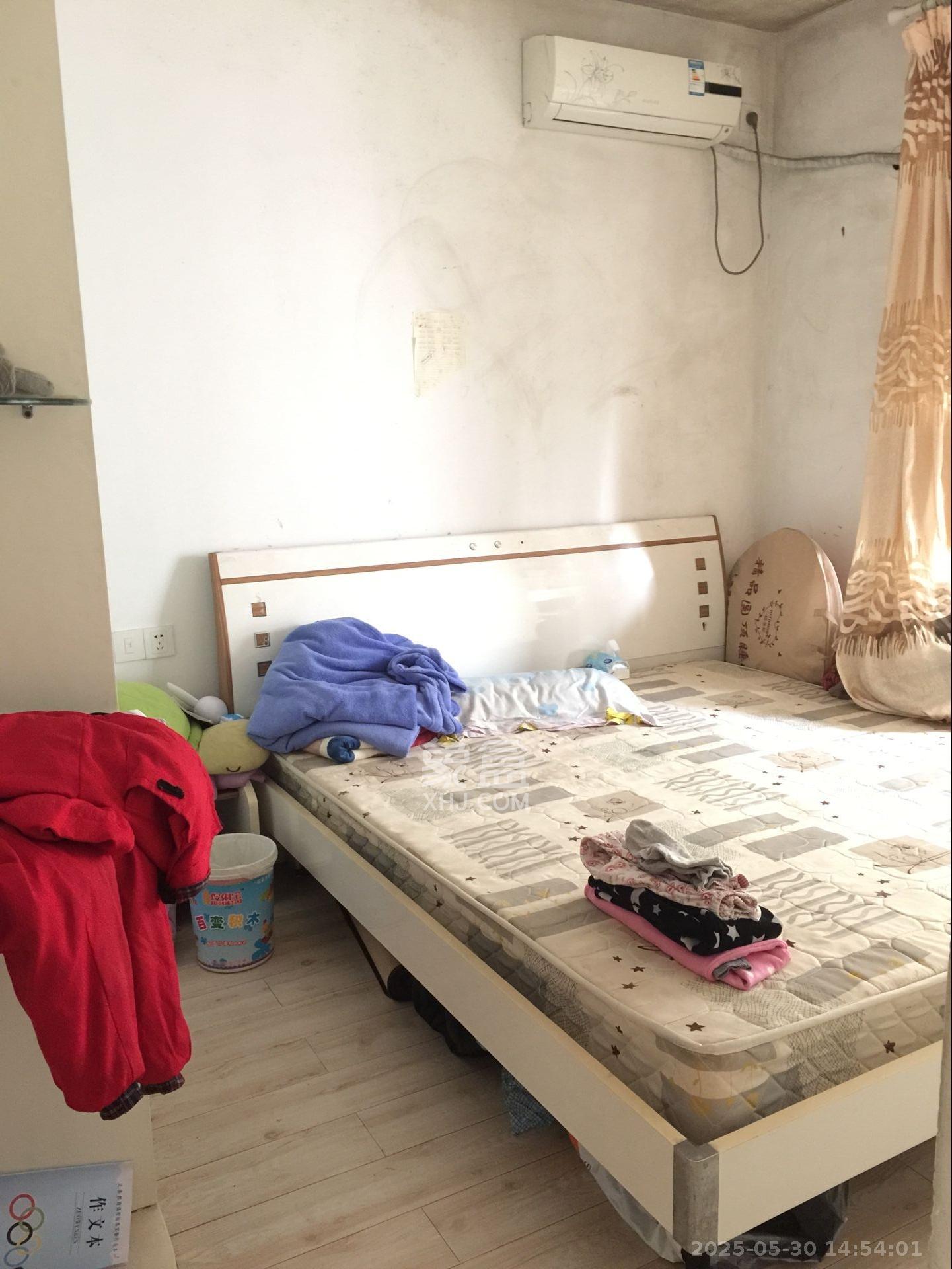 嘉盛华庭(一期、二期、三期) 2室2厅1卫 2700.0元/月 嘉盛华庭(一期、二期、三期) 2室2厅1卫 2700.0元/月室内图