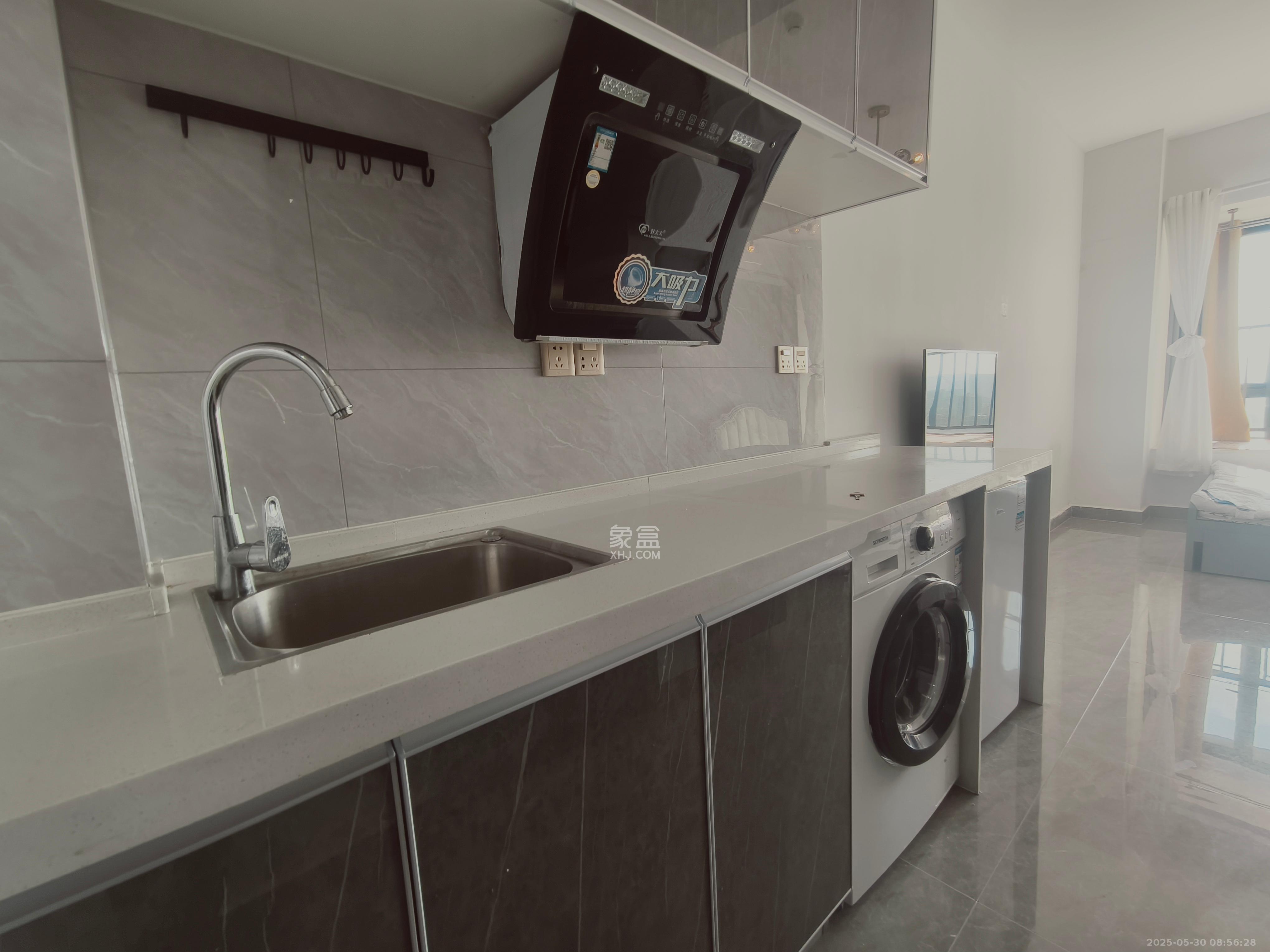 龙湖湘江星座(祺鑫星座公寓) 1室1厅1卫 1350.0元/月 龙湖湘江星座(祺鑫星座公寓) 1室1厅1卫 1350.0元/月室内图