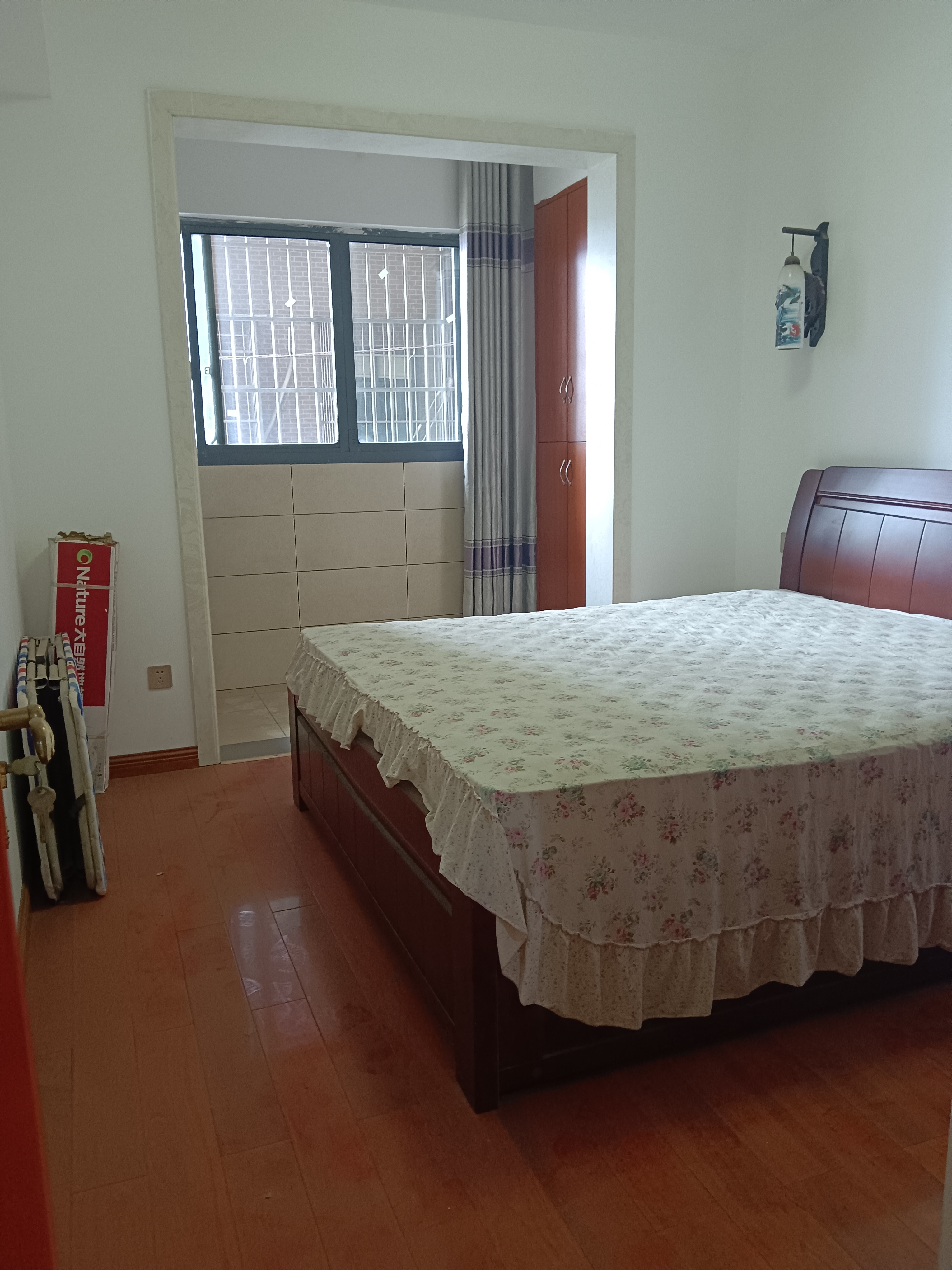 蒸湘世纪城 4室2厅2卫 2500.0元/月 蒸湘世纪城 4室2厅2卫 2500.0元/月室内图