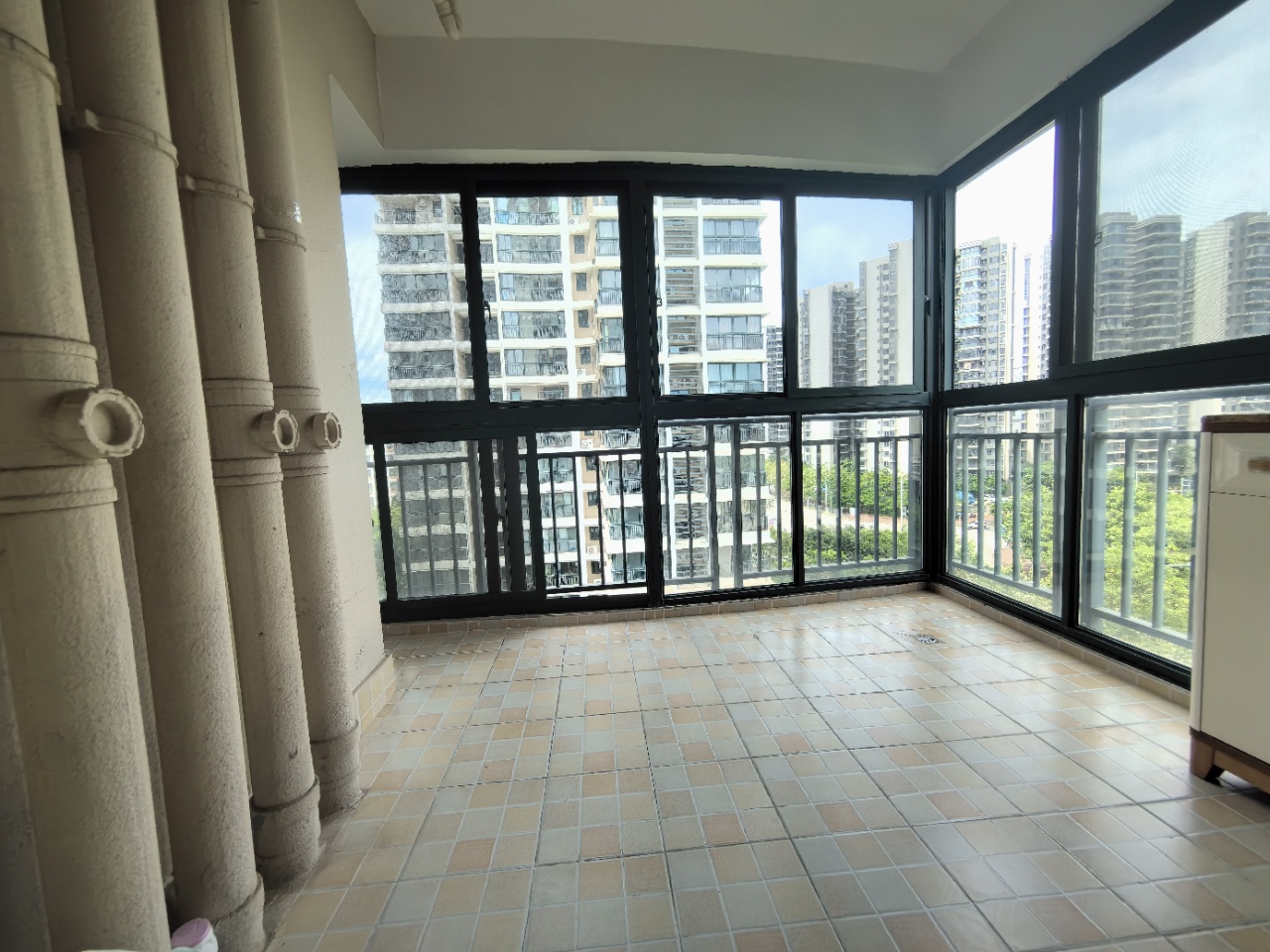 晨晖帝景  2室2厅2卫    165.0万 晨晖帝景  2室2厅2卫    165.0万室内图