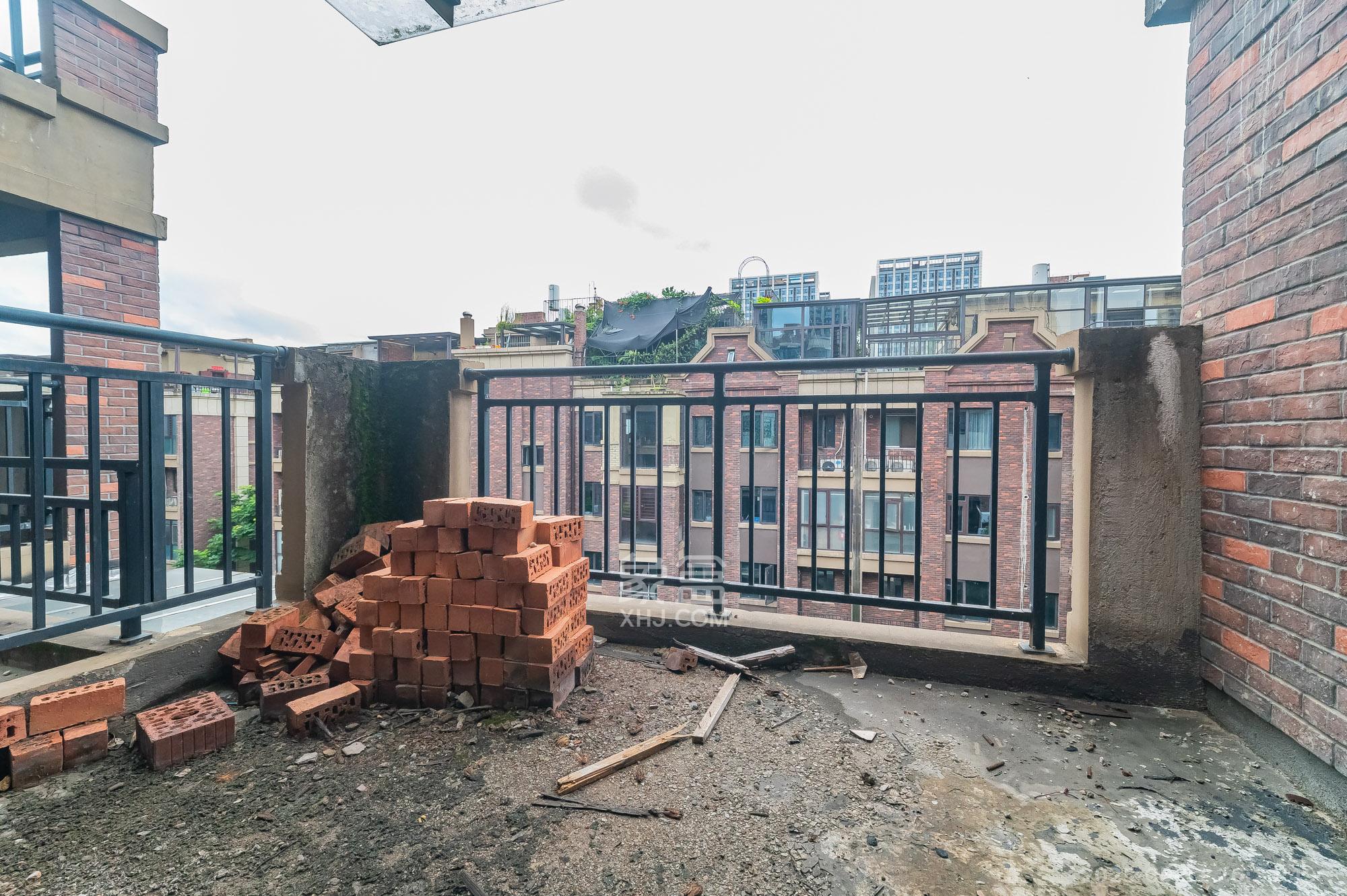 星湖湾二期洋房 5室2厅2卫 195.0万 星湖湾二期洋房 5室2厅2卫 195.0万其他