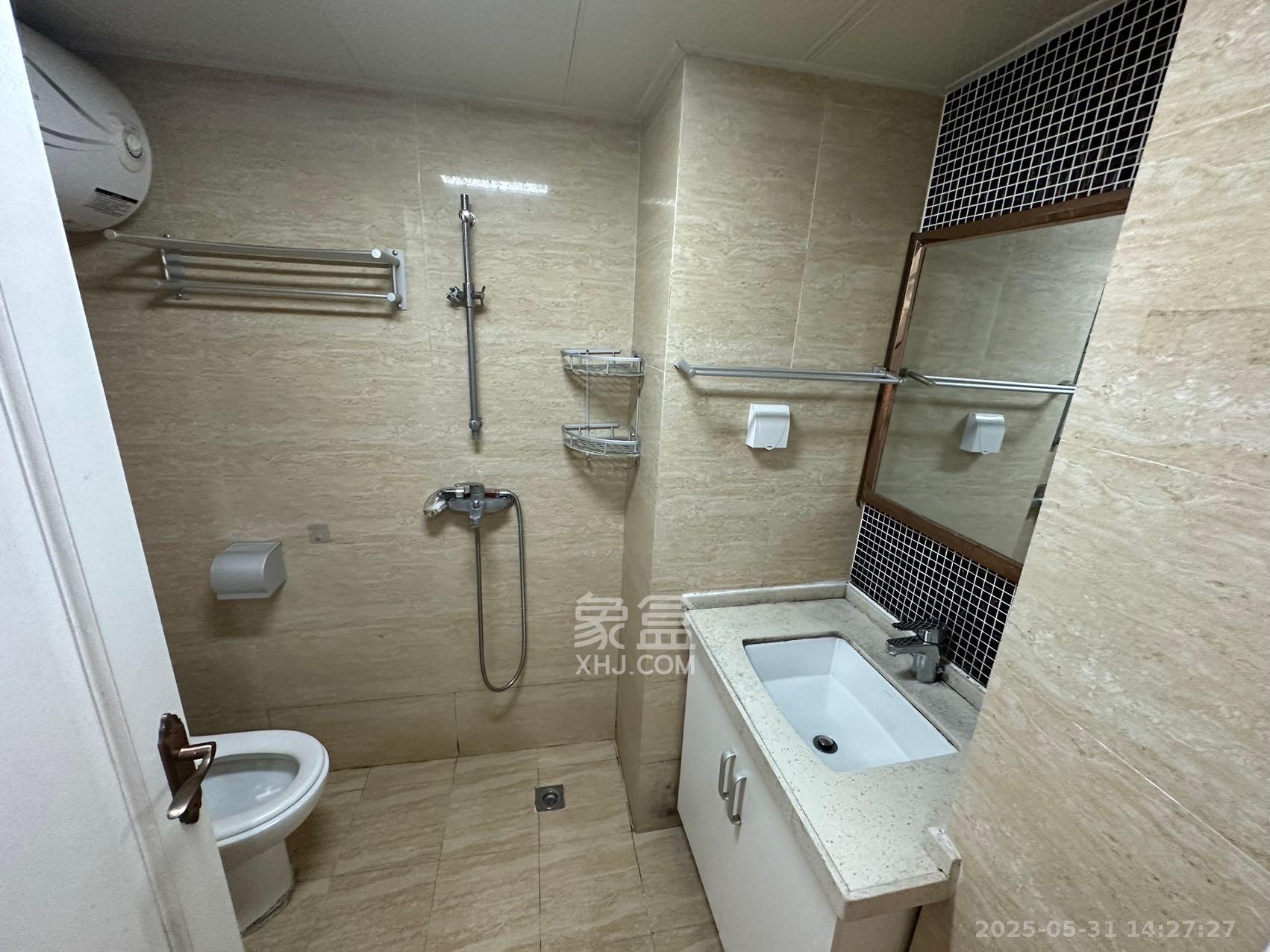 五江天街北区  1室1厅1卫    1300.0元/月室内图