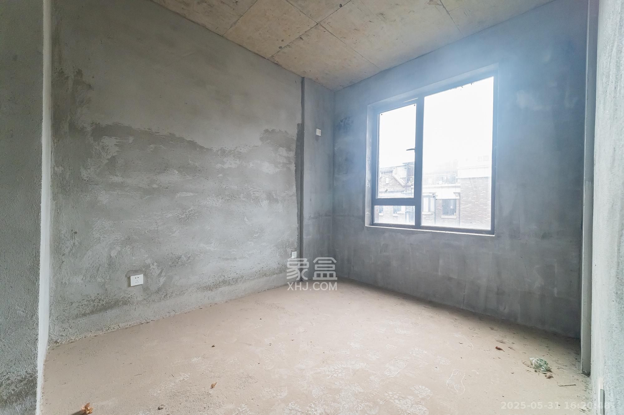 星湖湾二期洋房 5室2厅2卫 195.0万 星湖湾二期洋房 5室2厅2卫 195.0万其他