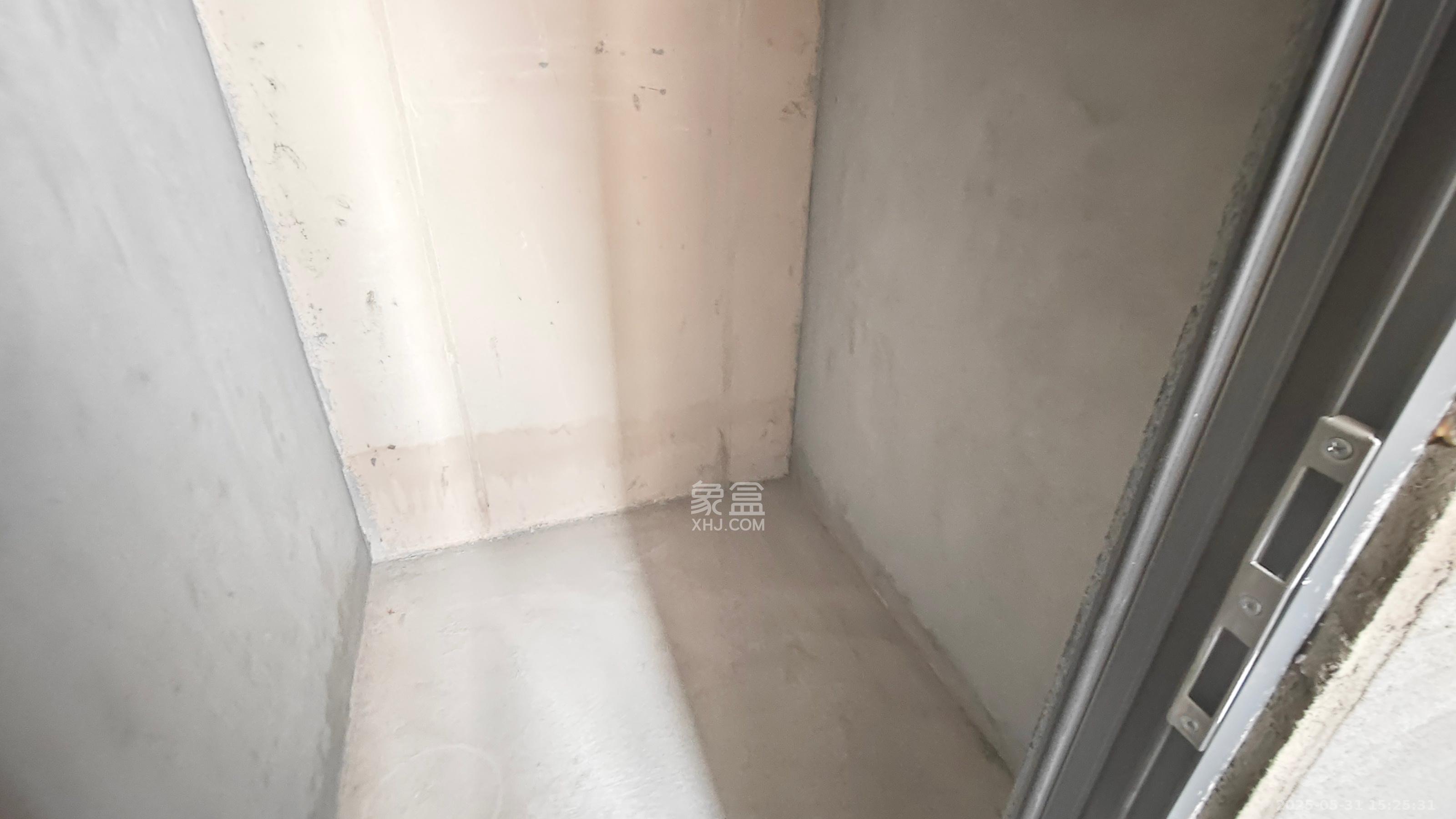 长沙北中心保利时代F区  3室2厅2卫    1000.0元/月 长沙北中心保利时代F区  3室2厅2卫    1000.0元/月室内图