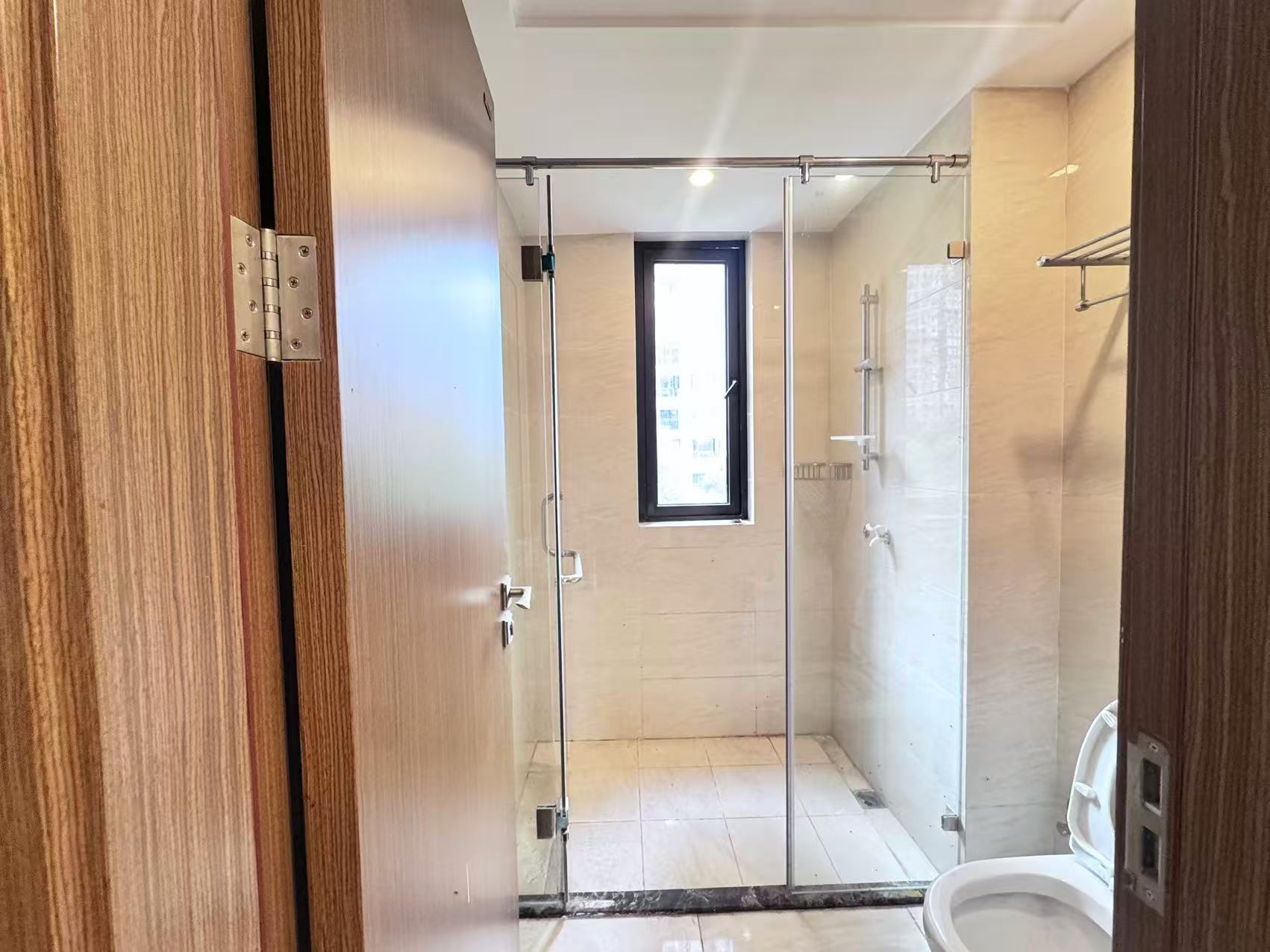 翡翠公园(北大资源) 4室2厅1卫 81.0万 翡翠公园(北大资源) 4室2厅1卫 81.0万室内图