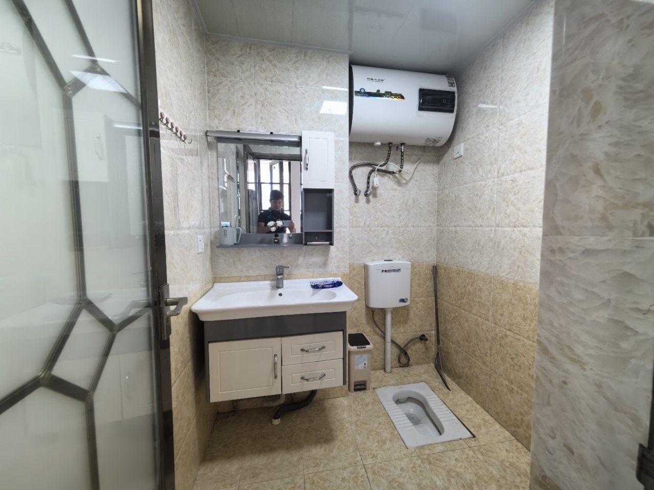 晨晖帝景  2室2厅2卫    165.0万 晨晖帝景  2室2厅2卫    165.0万室内图