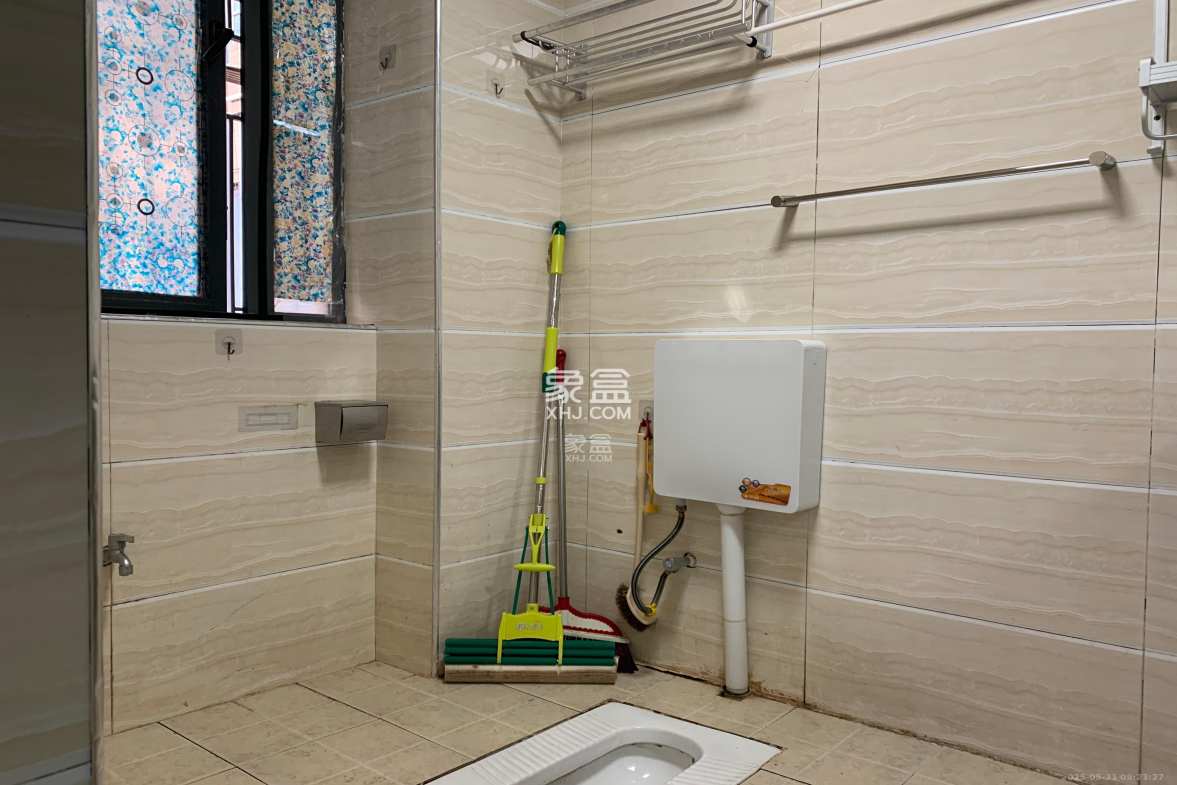 万博汇  3室2厅1卫    2800.0元/月 万博汇  3室2厅1卫    2800.0元/月室内图