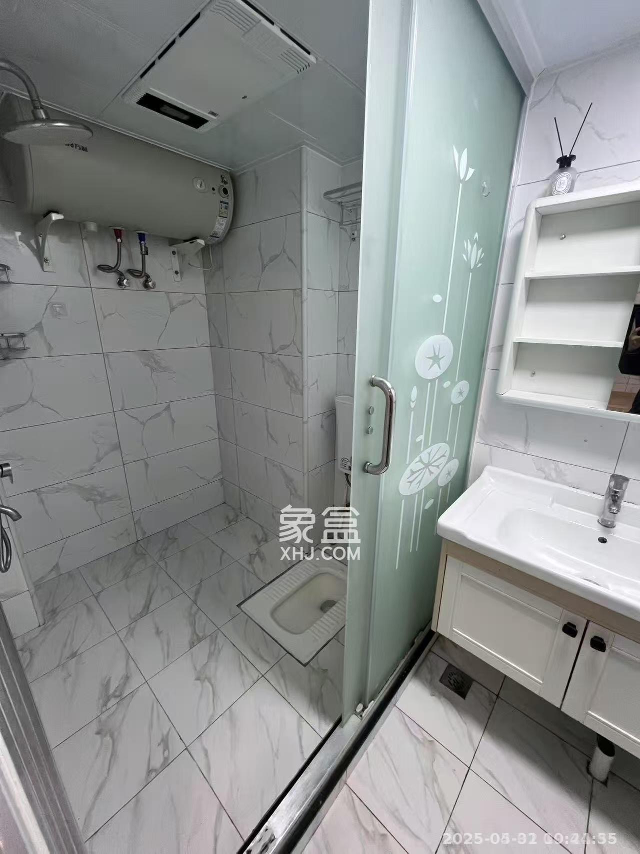 东盈商业广场（华泉城市广场）  1室1厅1卫   1700.00元/月室内图