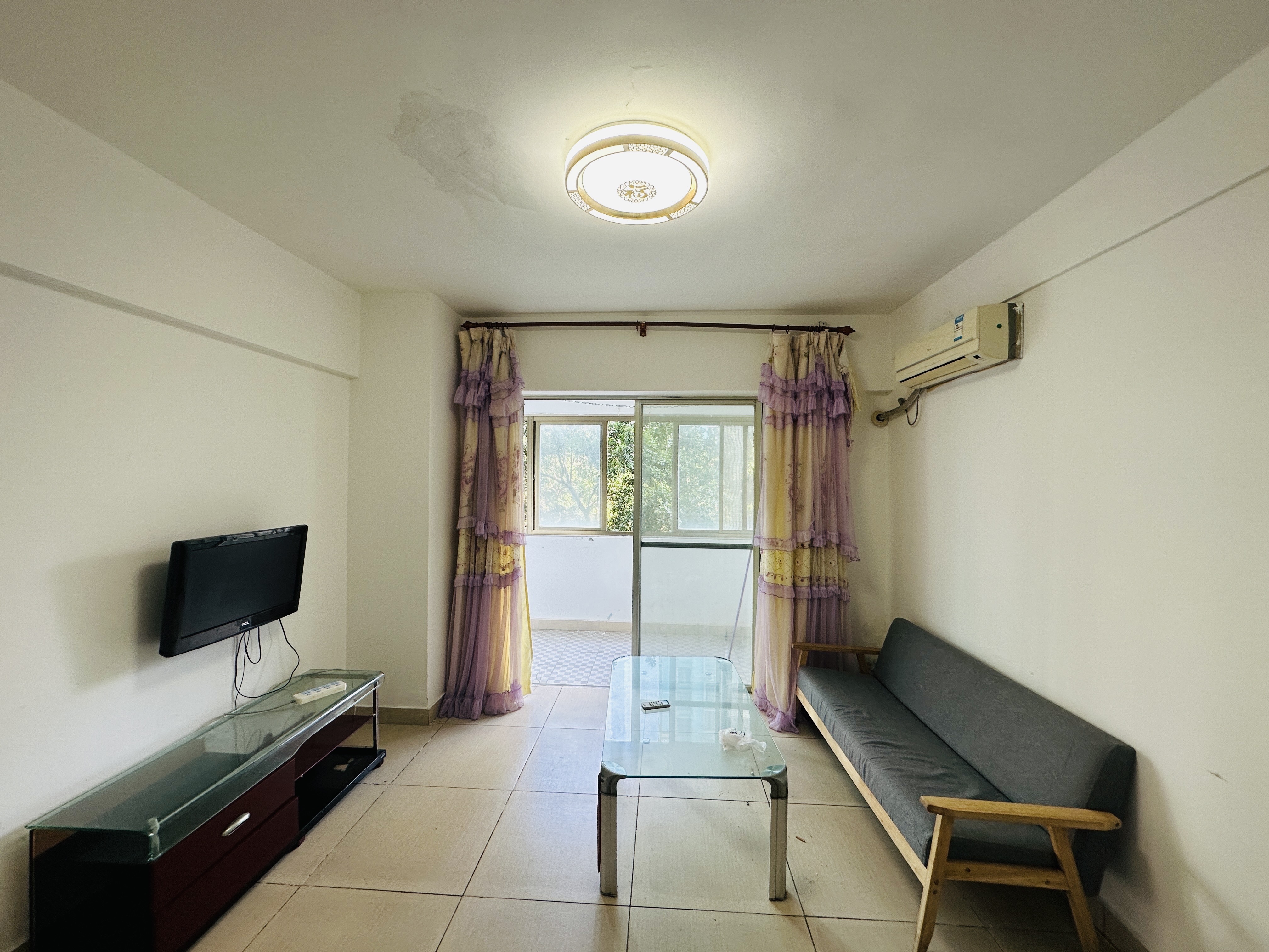 松雷大厦 1室1厅1卫 75.0万 松雷大厦 1室1厅1卫 75.0万客厅