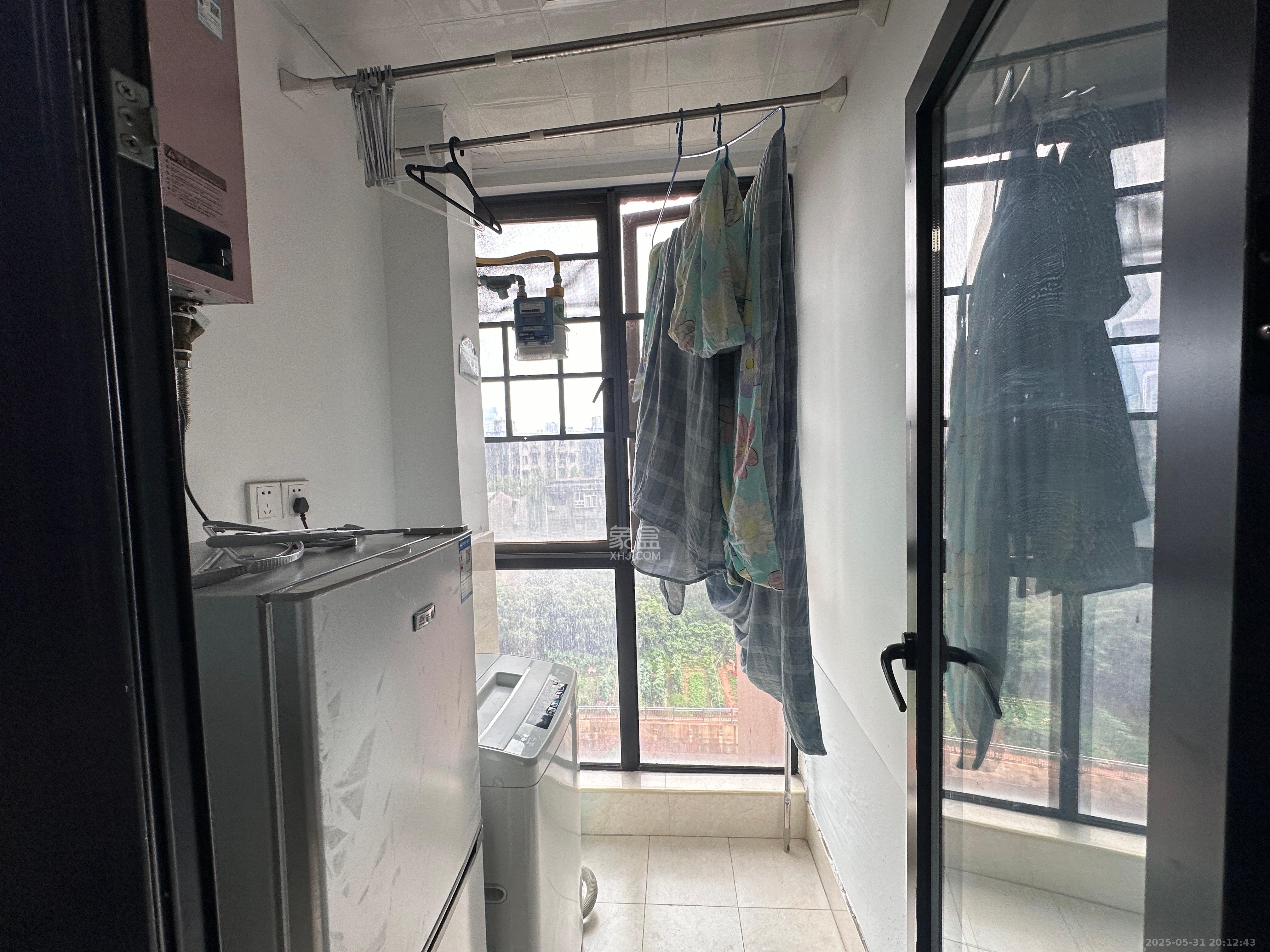 荣悦台  2室1厅1卫    3200.0元/月室内图