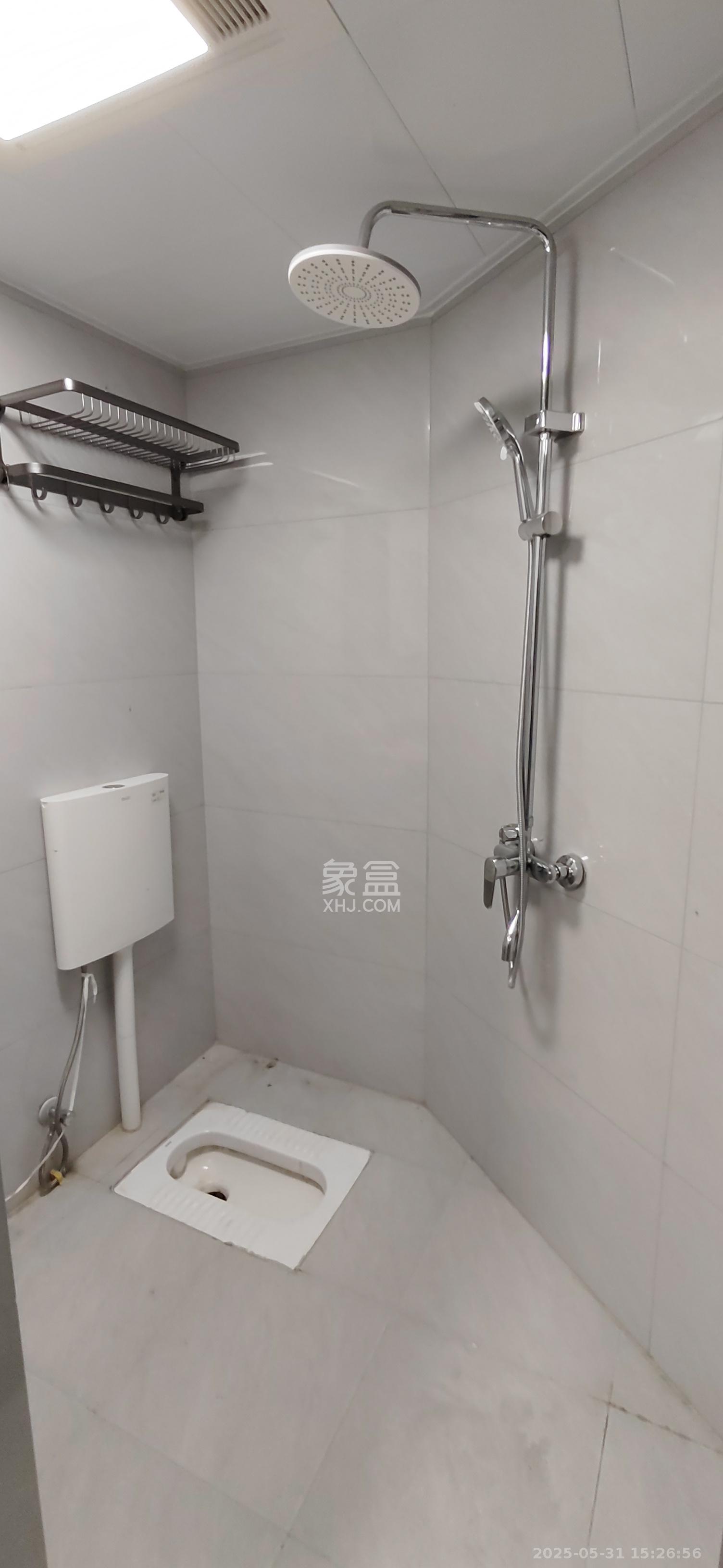 云和华府  1室0厅0卫   1300.00元/月室内图
