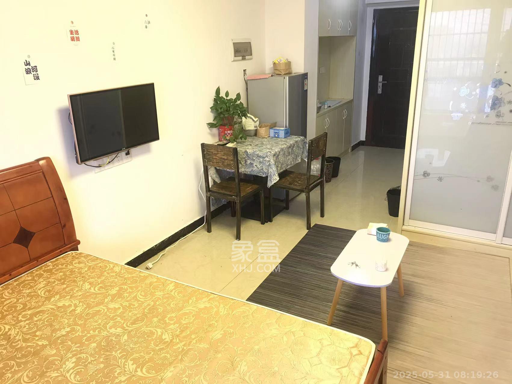新长海广场  1室1厅1卫   1050.00元/月室内图