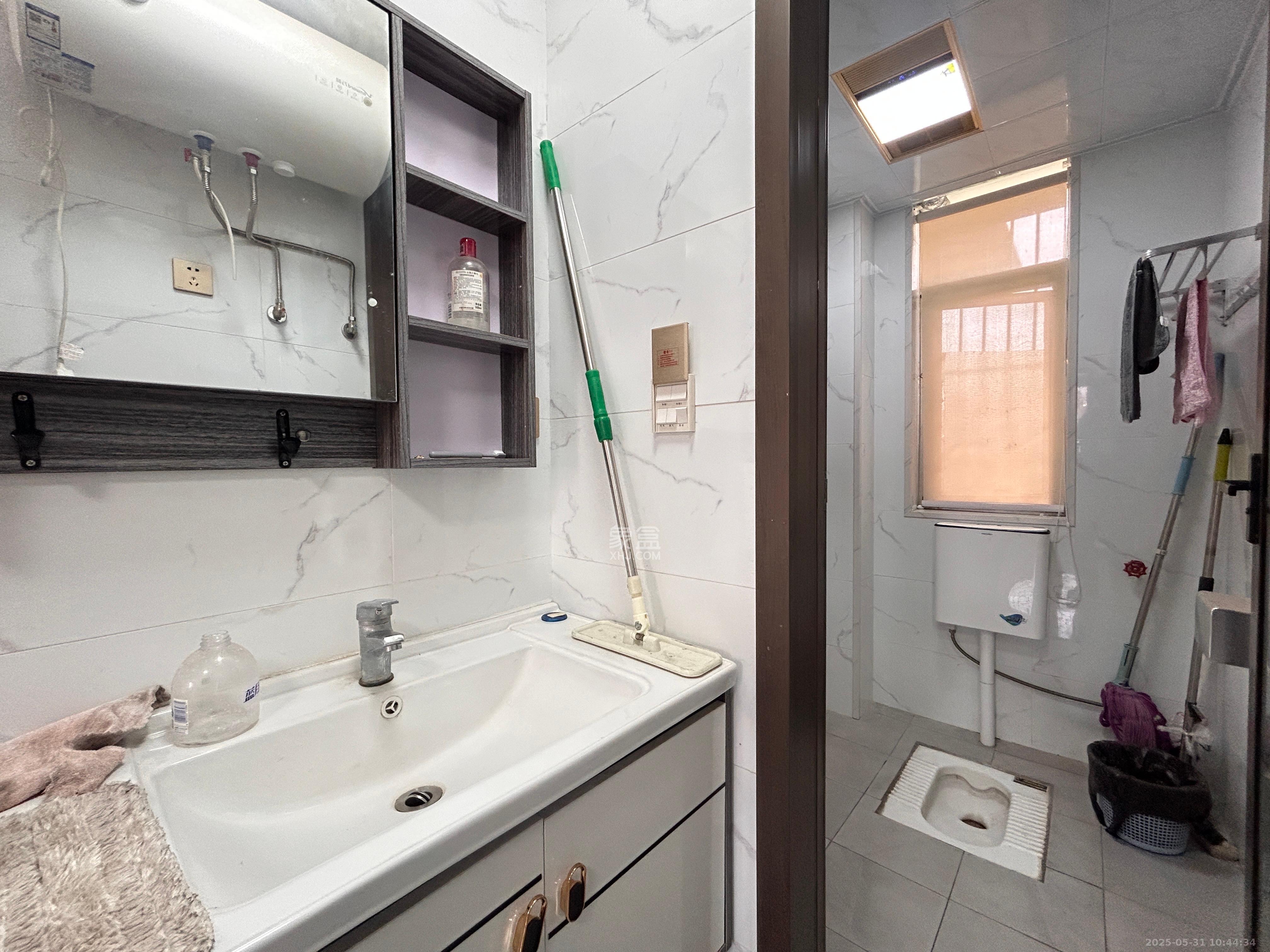 湘计花园 3室2厅1卫 2350.0元/月 湘计花园 3室2厅1卫 2350.0元/月室内图