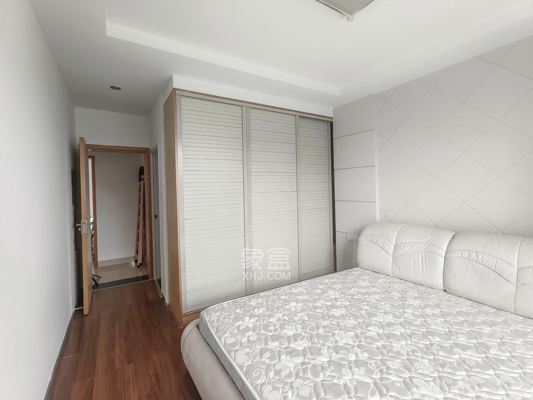 山水湾  3室2厅1卫    65.0万 山水湾  3室2厅1卫    65.0万卧室