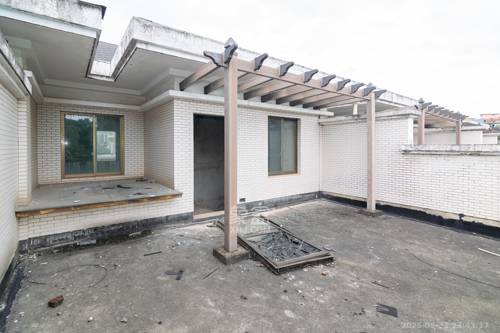 湖南报业文化城(米地亚家园) 5室2厅4卫 248.0万 湖南报业文化城(米地亚家园) 5室2厅4卫 248.0万其他