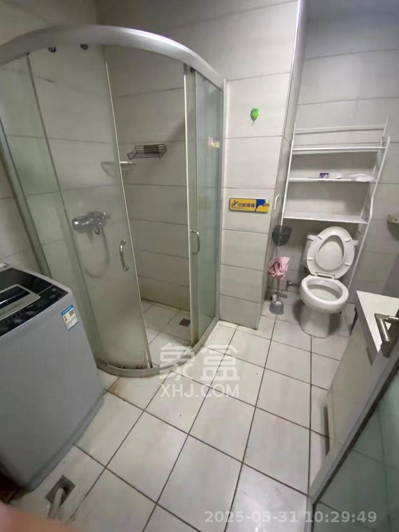 昊天大厦 2室1厅1卫 2300.0元/月 昊天大厦 2室1厅1卫 2300.0元/月室内图