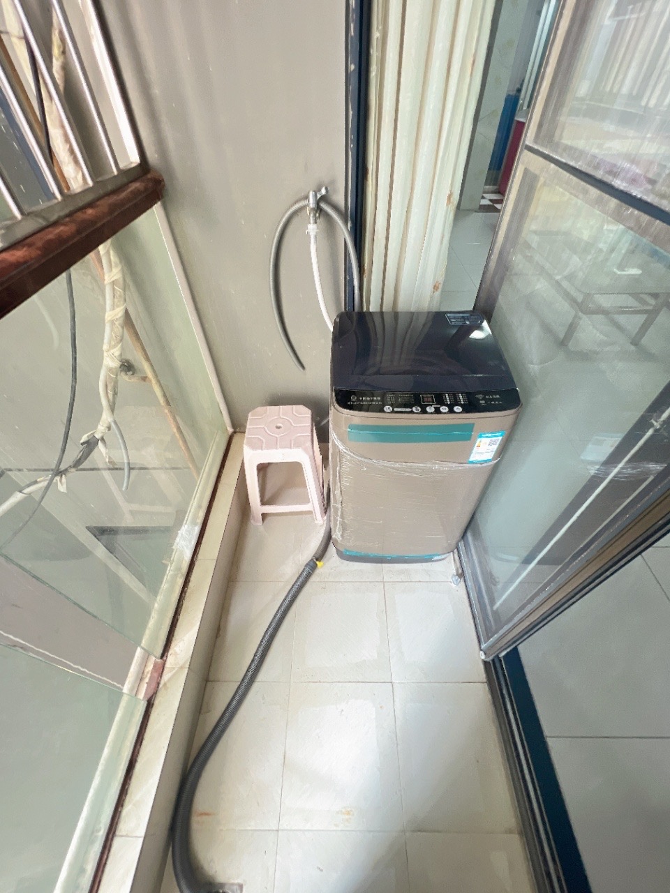 蓝海银座 1室0厅0卫 42.0万 蓝海银座 1室0厅0卫 42.0万客厅