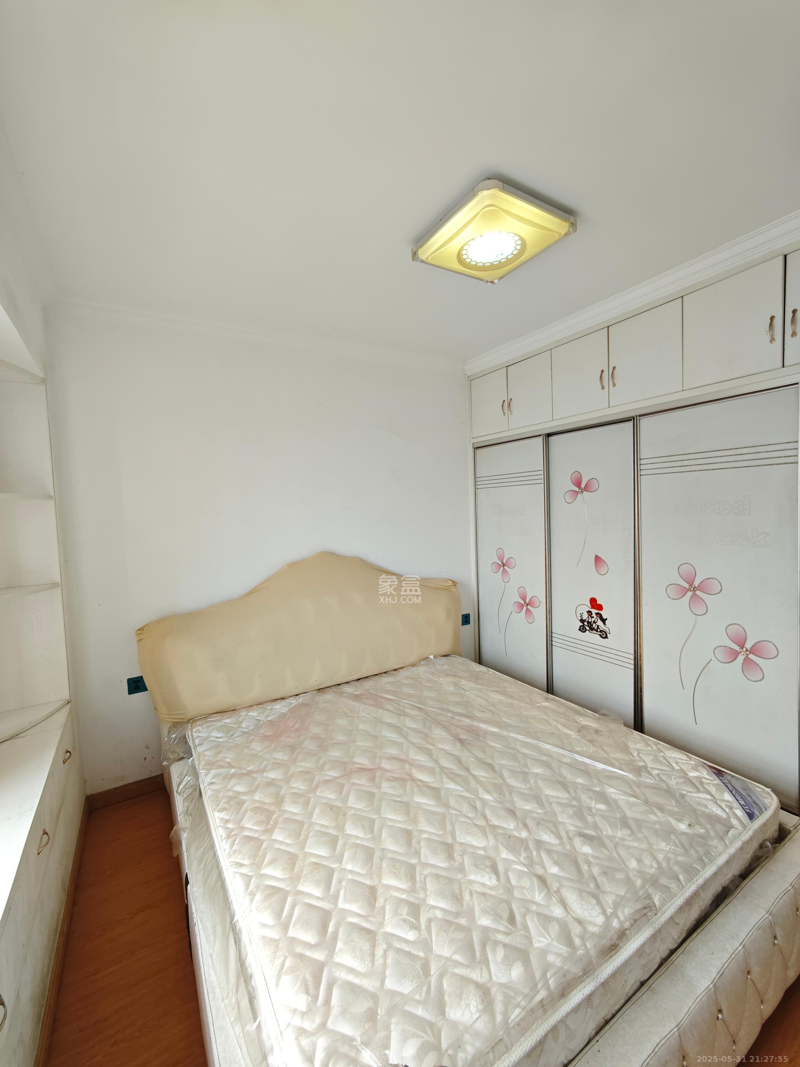 波隆城市花园  1室0厅0卫   1900.00元/月室内图