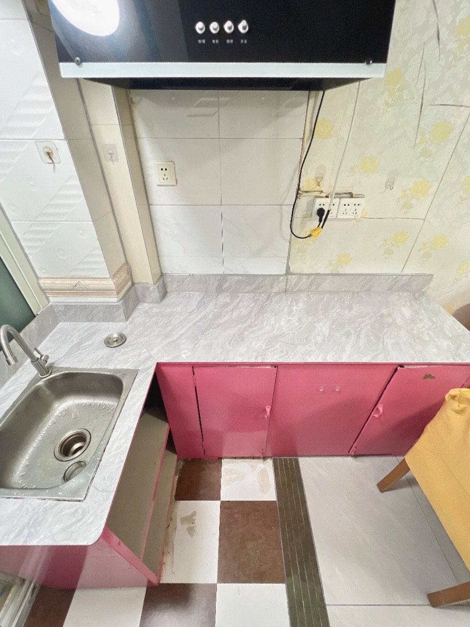 蓝海银座 1室0厅0卫 42.0万 蓝海银座 1室0厅0卫 42.0万客厅