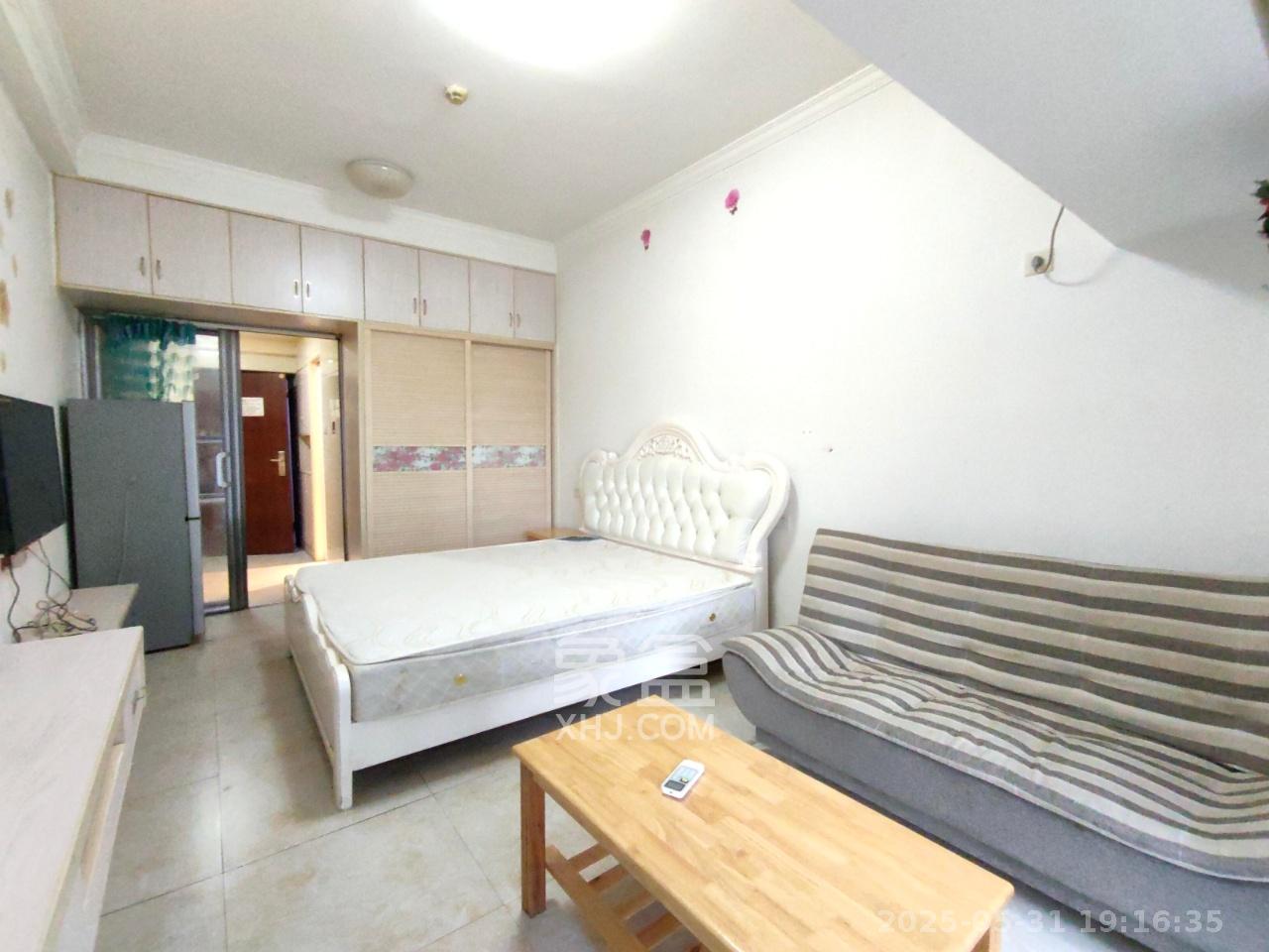 达美D6区  1室1厅1卫    1300.0元/月室内图