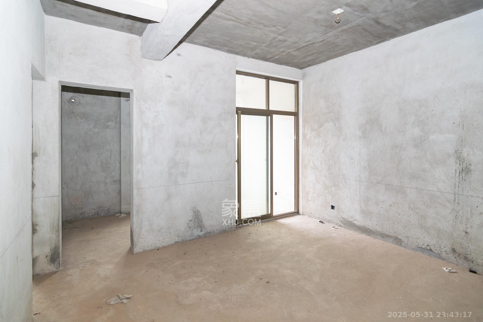 湖南报业文化城(米地亚家园) 5室2厅4卫 248.0万 湖南报业文化城(米地亚家园) 5室2厅4卫 248.0万其他